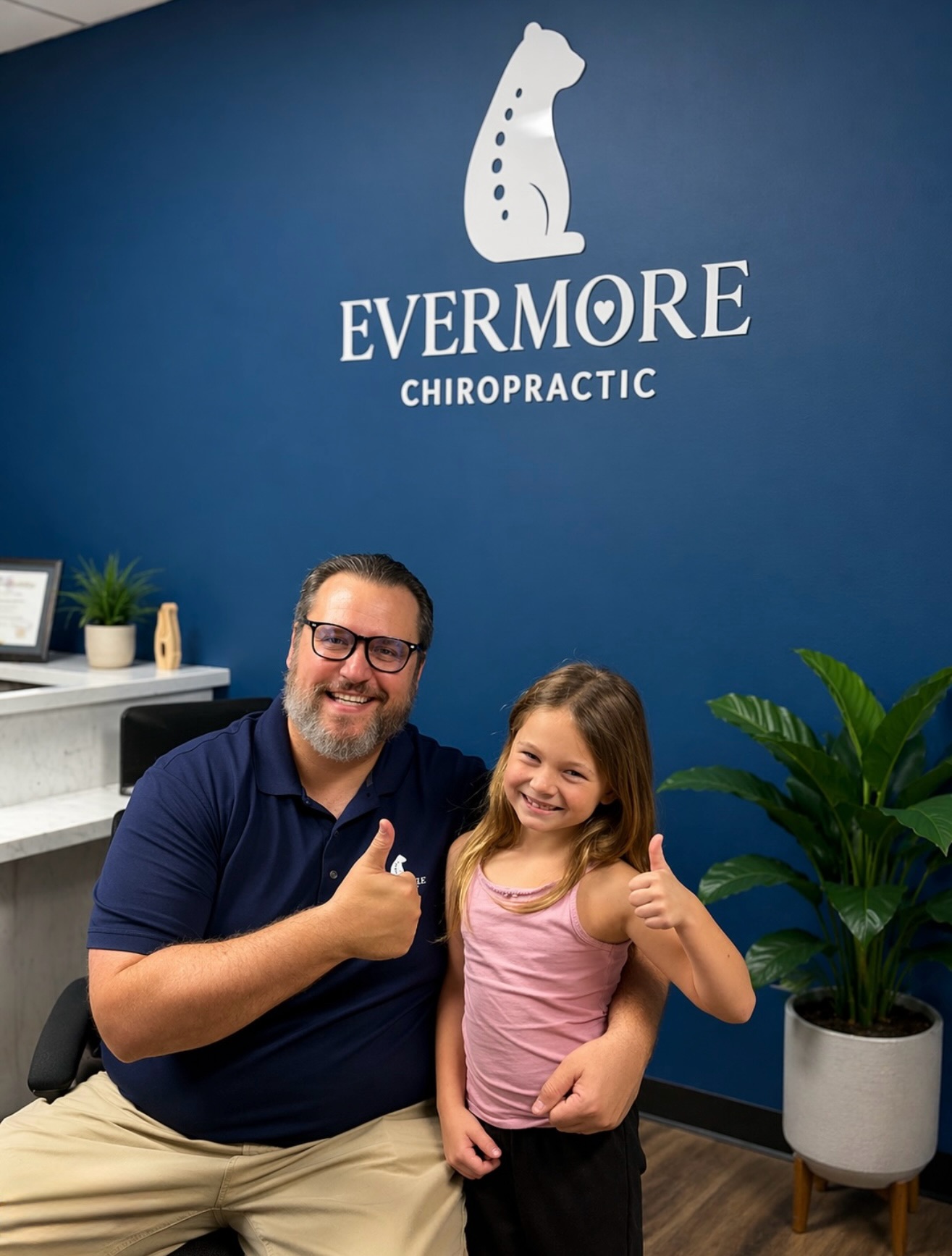 We’re kind of obsessed with family care over here 🐻🤍
Because when one person starts feeling better, the whole family does too… and that’s the bear truth ✨ @kymalexis_ and her family always fill our office with good vibes!! #boyntonbeach #boyntonchiro