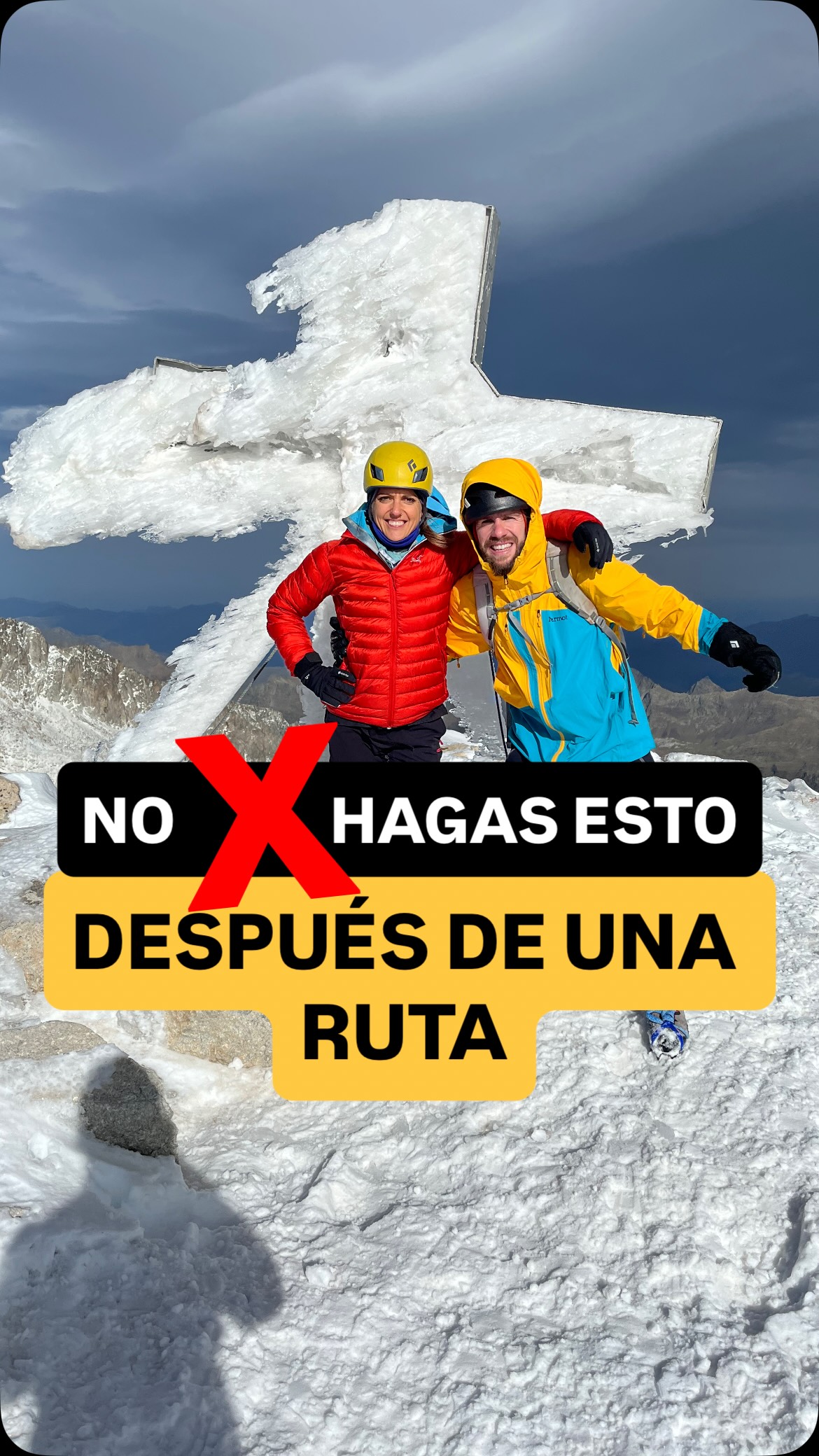 Después de una buena ruta… viene la parte que muchos olvidan 👇
Recuperar bien es lo que marca la diferencia entre mejorar o arrastrarte en la siguiente salida.
💡 Lo que hago (y recomiendo) el día después:
– Movimiento suave: paseo, caminar o bici muy ligera. Nada de intensidad, solo activar el cuerpo.
– Movilidad: estira suave, libera tensión, movilidad y devuelve rango a tus músculos.
– Hidratación: reponer líquidos es clave para recuperarte de verdad.
– Comer bien (y suficiente): tu cuerpo necesita energía para reconstruirse, no es día de recortar.
– Escuchar tu cuerpo: si pide descanso, se lo das.
No es hacer más… es hacerlo mejor.
Ahí es donde está el progreso real.
Si quieres rendir mejor y disfrutar más cada ruta, empieza por cuidar lo que haces después 🚴♂️
👉 Sígueme para más consejos que marcan la diferencia.
#televiajar