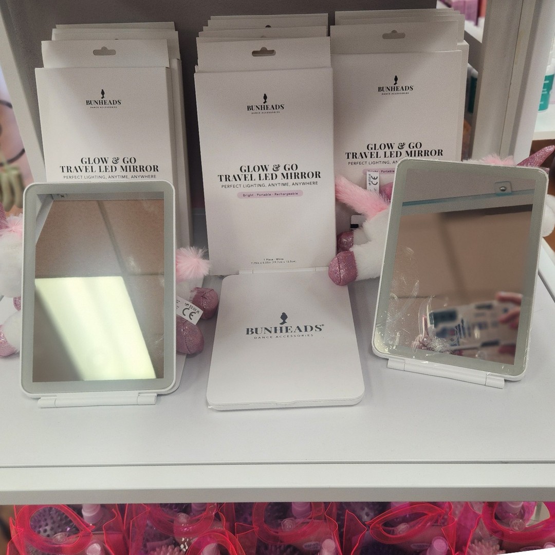 Competition Weekend? Vacation? Picture Day?
The Glow & Go is a great LED Mirror that you can take anywhere, anytime you need to apply or touch-up your hair and makeup 💄🪞
#dancesuppliesetc #dse #capezio #bunheads #travelmirror
