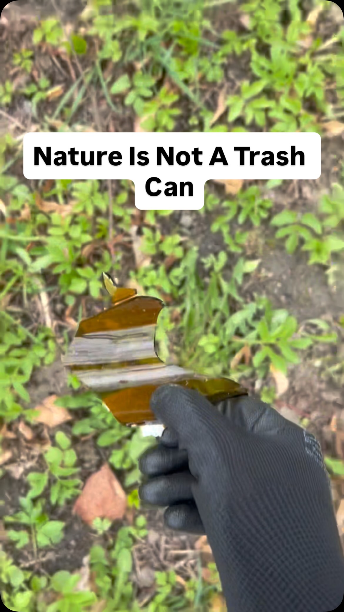 We cleaned up a playground and nearby roads —
and found glass, cigarette butts, and waste everywhere.
But this is not just about littering.
It reflects something deeper:
A mindset of disconnection.
“I consume, and what happens after is not my problem.”
We forget that we are not separate from nature.
What we throw away doesn’t disappear —
it stays in the system we are part of.
And the same pattern shows up everywhere:
short-term self-benefit over long-term thinking and responsibility.
Ignored problems don’t go away.
They accumulate —
and return when we are least capable to face them.
#EnvironmentalAwareness
#SustainableLiving
#ClimateResponsibility
#EcoIdentities