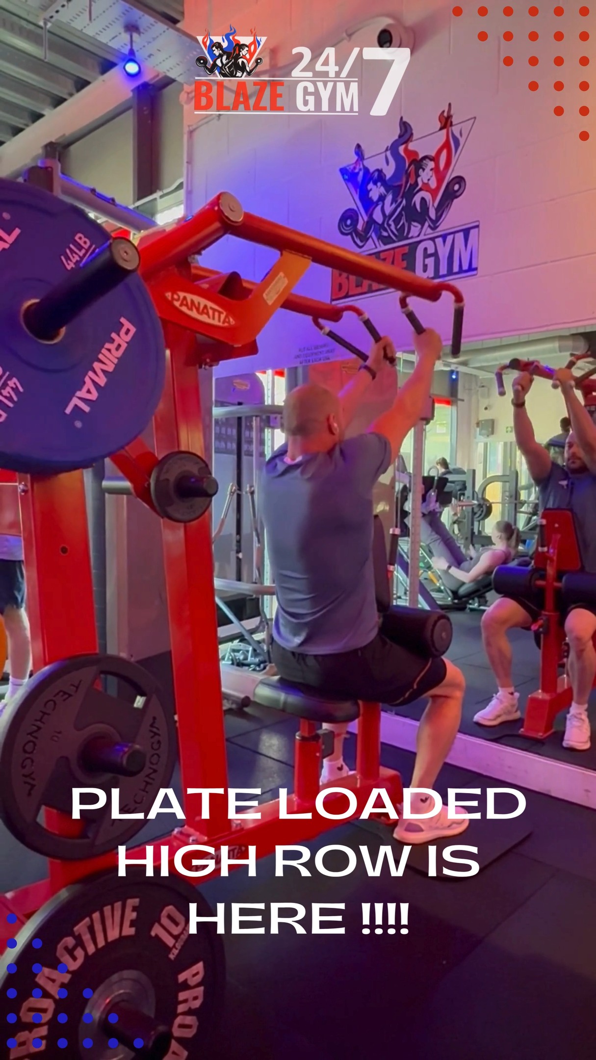 ANOTHER MACHINE ROLLED IN AT BLAZE!
The new high row is designed and engineered to make each rep perfect. Increased range of motion and angled to help target the back and especially those lats!
Another high quality addition as part of the refurb here in Highams Park! @blazegyms