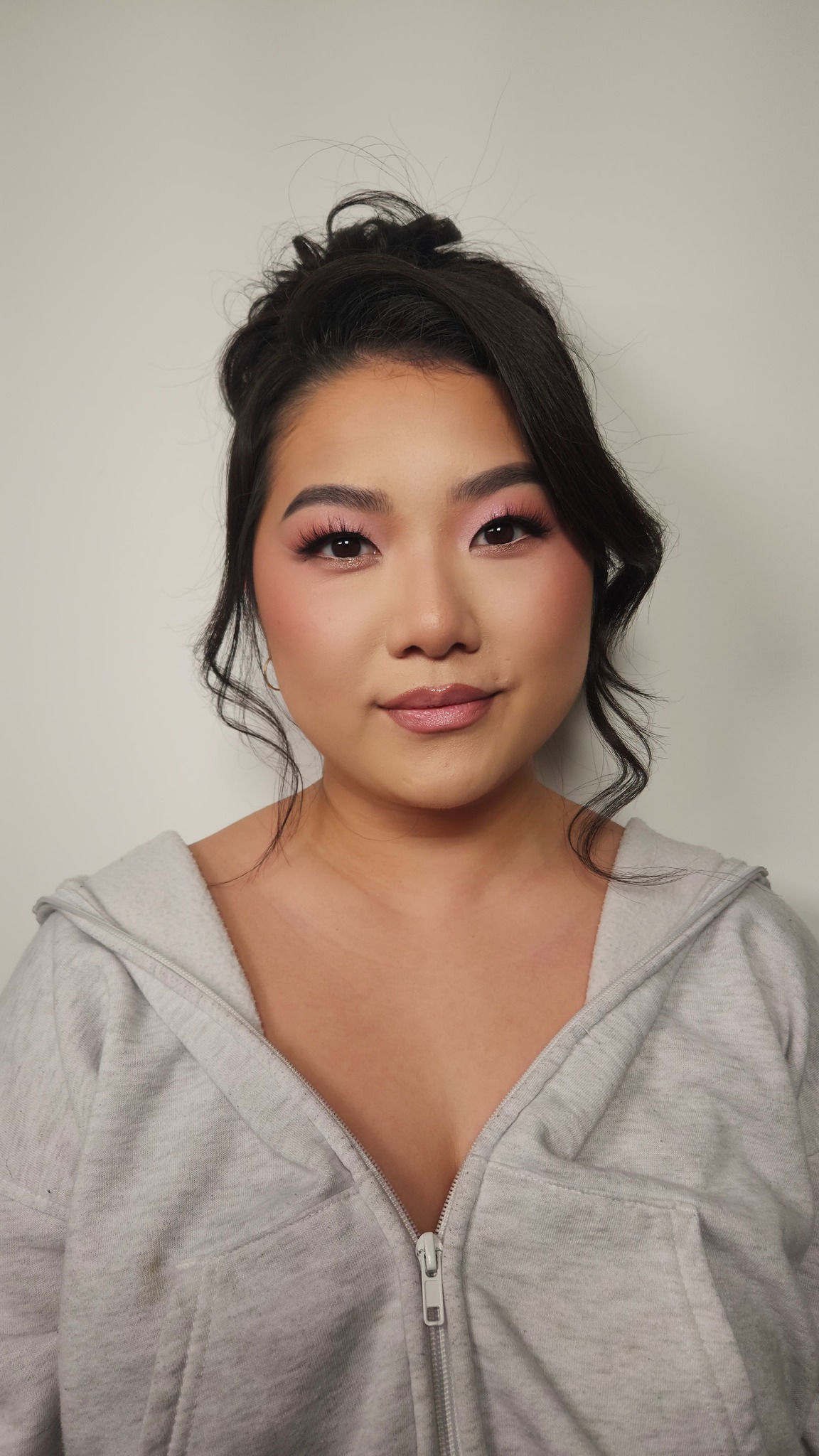 MUA glamming MUA with @vvmbeauty 😍😍😍
She is pretty in pink🌸🌸🌸