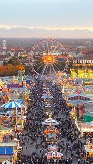 Tem eventos… e tem aqueles que viram tradição no mundo inteiro.
A Oktoberfest começou como uma celebração local… e hoje é um dos maiores encontros culturais do planeta.
Mas viver isso na estrada, chegando de moto, sentindo cada quilômetro até esse momento… muda tudo.
#Xtrada #Oktoberfest #Alemanha #Mototurismo #ViagemDeMoto #VidaSobreDuasRodas #Cultura #Aventura #ExploreOMundo #Experiência #ViagemComPropósito #Tradição