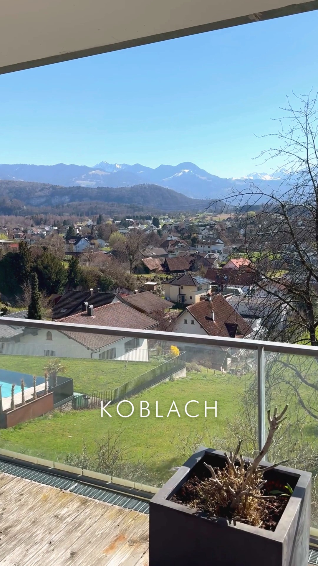 Demnächst kommt diese Traumwohnung bei uns in den Verkauf! Lasst euch schon heute vormerken!
Nico Troy direkt
📞+43 664 8247126
✉ nico.troy@bb-immobilien.at
🌏 https://www.bb-immobilien.at
#FreiraumFürIdeen #immobilien #realestate #feldkirch #investment #vorarlberg #immobilienvorarlberg #eigenheim #wohneigentum #ImmobilieVorarlberg #LuxusWohnung #koblach