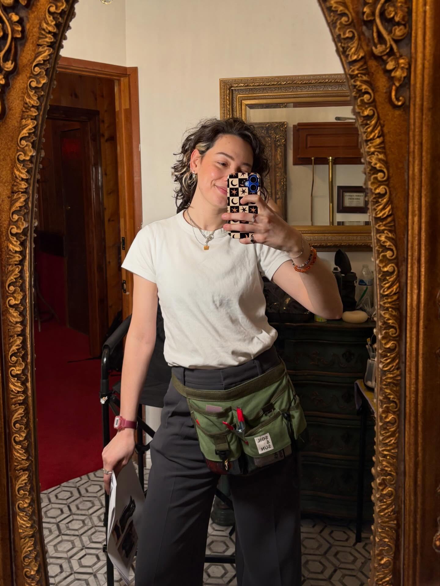 that feeling when you get off set… you’re tired & happy, but you wouldn’t want to be anywhere else.
Lucky to have found my dream career in this lifetime! ✨
Here’s to becoming a FULL TIME STYLIST! 🥂
#losangelescreatives #fashionstylist #wardrobestyling #creatives #entrepreneurlife