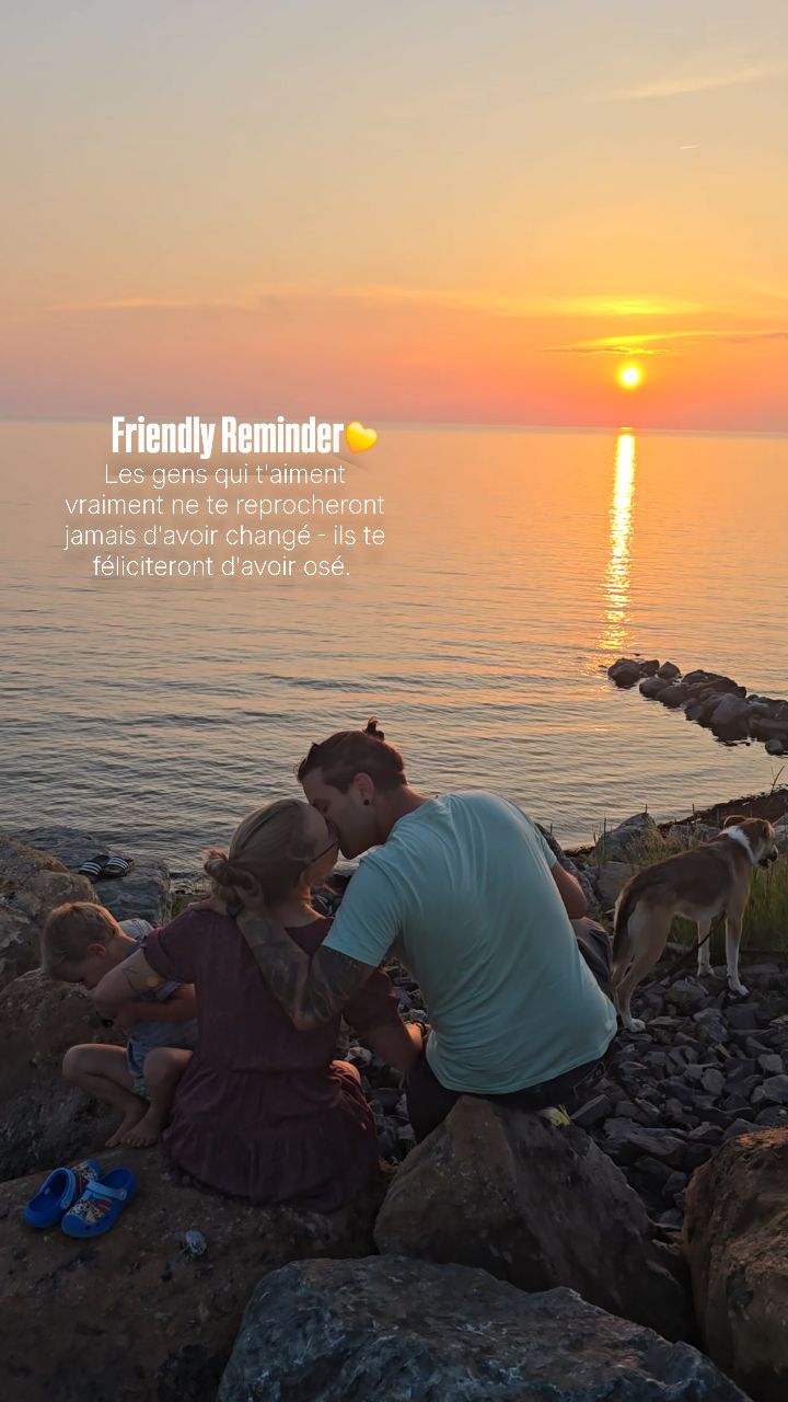 Trust your Dreams ♥️ they know the way 🥹🫶🏻
_________________________________
J'ai lu un jour cette phrase qui m'a marquée : Les gens veulent toujours que tu réussisses, jusqu'à ce que tu réussisses ❤️🩹 C'est triste mais vrai. La détermination, la volonté de se dépasser, de sortir des cases, de réaliser ses rêves.
Cela dérange. Je l'ai appris.. Heureusement, ce constat ne s'applique pas pour tous, entoure-toi des bonnes personnes. Celles qui n'ont pas besoin d'éteindre ta lumière pour briller elles-mêmes 🙏🏻✨️
Self-Love | Inspiration | Follow your Dreams