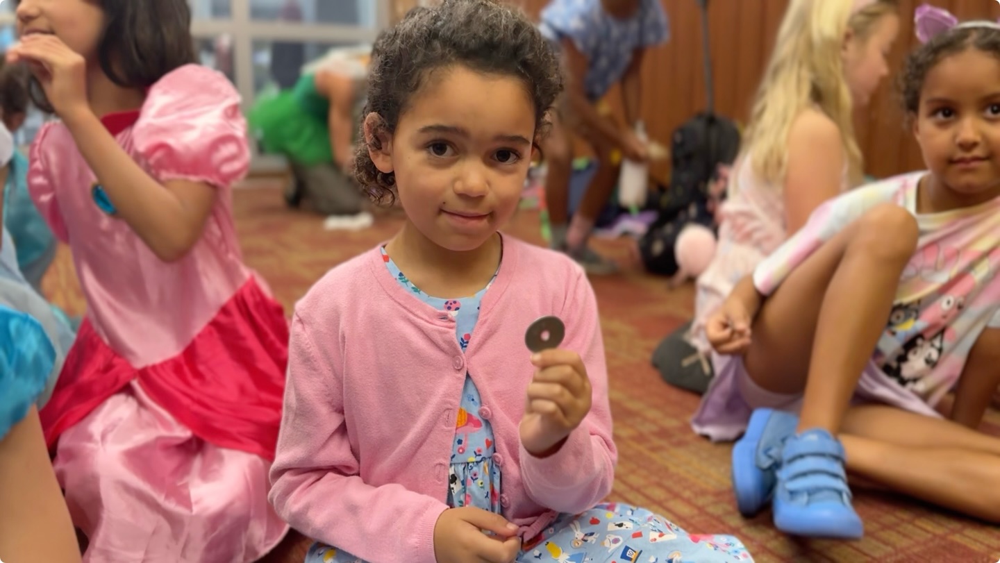 This summer, treat your child to an unforgettable adventure packed with fun and performance ✨ Book your spot today!
#actingcampla #actingcamp #lacanadacamp #kidsacting #actingclass
