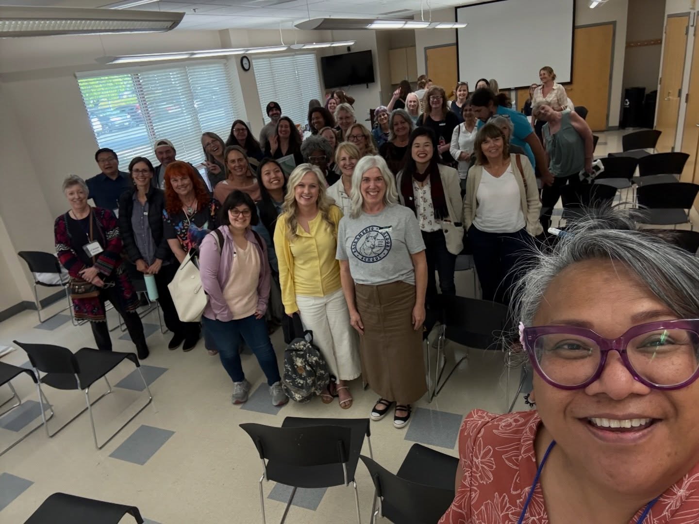 SCBWI CA: NORTH/CENTRAL SPRING SPIRIT 2026 📚✍️🎨 our first Sacramento in-person since the pandemic! Faculty included @rellamermaid @isabellakungill @lori.mortensen @marchsoloway sallymkim @nikkishannonsmith
It was a beautiful day to talk about children’s books, writing, and illustrating! We UN-conferenced Spring Spirit and went for cozy vibes with a community potluck, coffee, and señorita bread. Despite some hiccups along the way (looking at you, blinking light in the other room!), this conference was just what I needed to fill my cup, find a supportive network, and enjoy great company.
How very fortunate to have PAL coordinator @kagbiddle1 @lindajoysingleton @joannarowland3376 (pls tag the other authors) speak at @aseatatthetablebooks for the after conference event. Thank you for your wisdom!
🥰📚✍️🎨❤️🙌🏾🎉