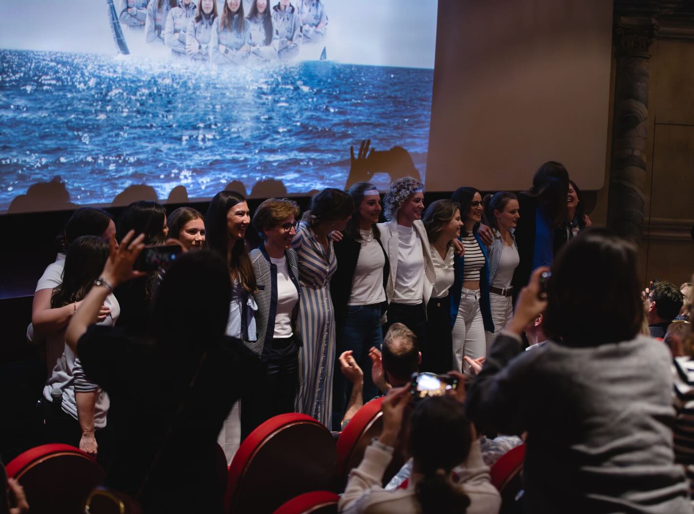 Die Premiere zu unserer Dokumentation ‚Trinomis - A female sailing mission‘ war ein voller Erfolg ⛵️
Danke an alle Freunde, Familienmitglieder, Partner und Sponsoren für diesen gelungenen Abend 💫
Wo es den Film zu sehen gibt, erfährt ihr hier natürlich als erstes.
📸 Philipp Habring
#trinomis #femalesailing #aegean600