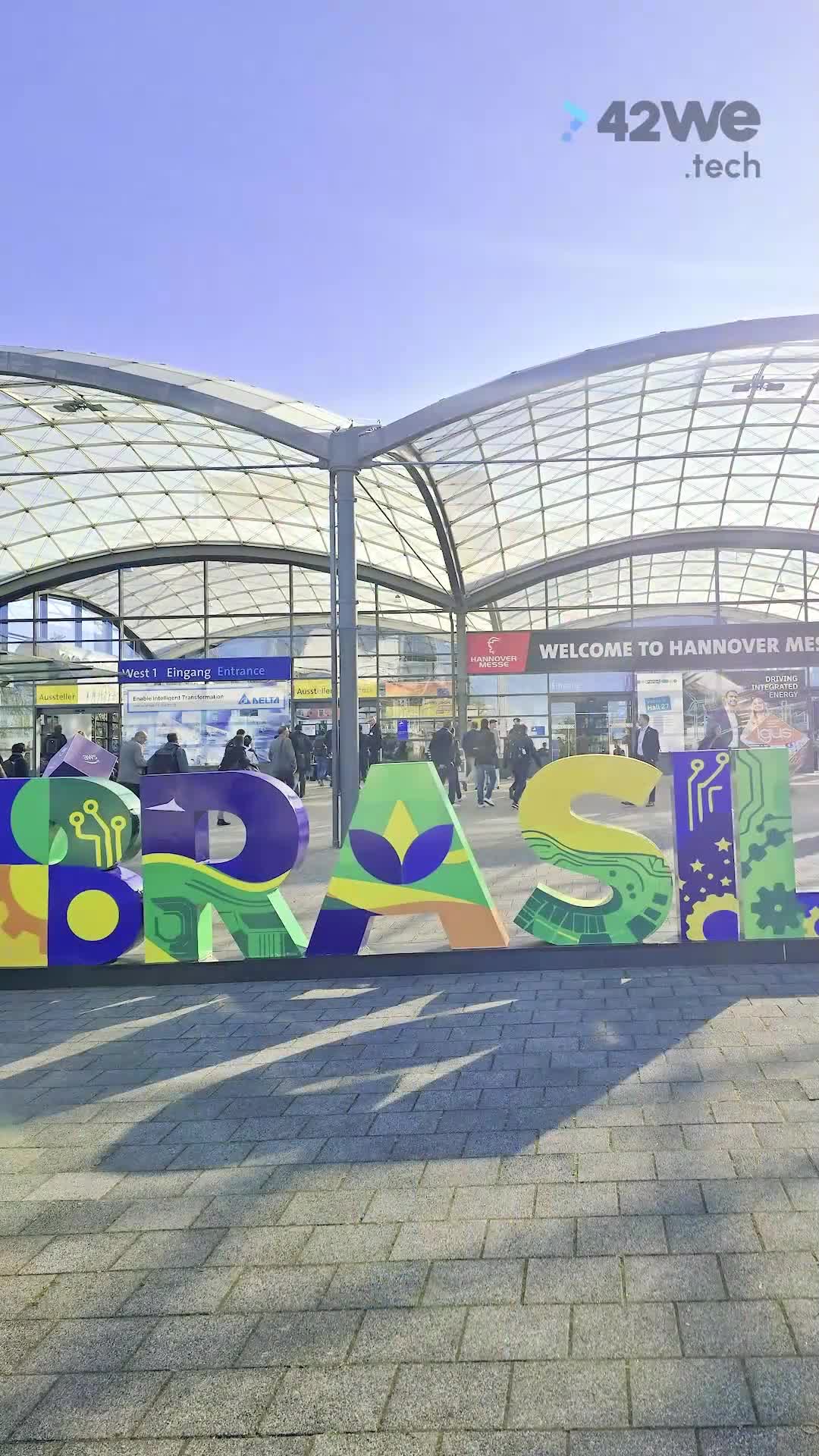 A 42WE na HANNOVER MESSE 2026, na Alemanha, acompanhando de perto inovação, indústria e tecnologia aplicada. Seguimos ampliando visão, conexões e repertório para transformar tendências em soluções reais.
#42WE #HannoverMesse #HannoverMesse2026 #Inovação #Tecnologia #Indústria #Engenharia #Industria40 #TransformacaoDigital