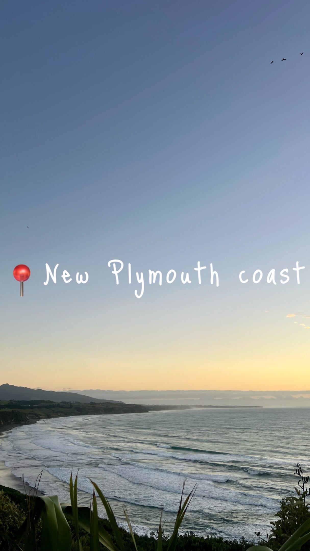 It really doesn’t get much better than this 😍
There’s something so grounding about these views.
If you’re looking for a place to slow down & connect with nature, New Plymouth is the PERF place 🌊
#newplymouth #taranaki #newzealand #travel