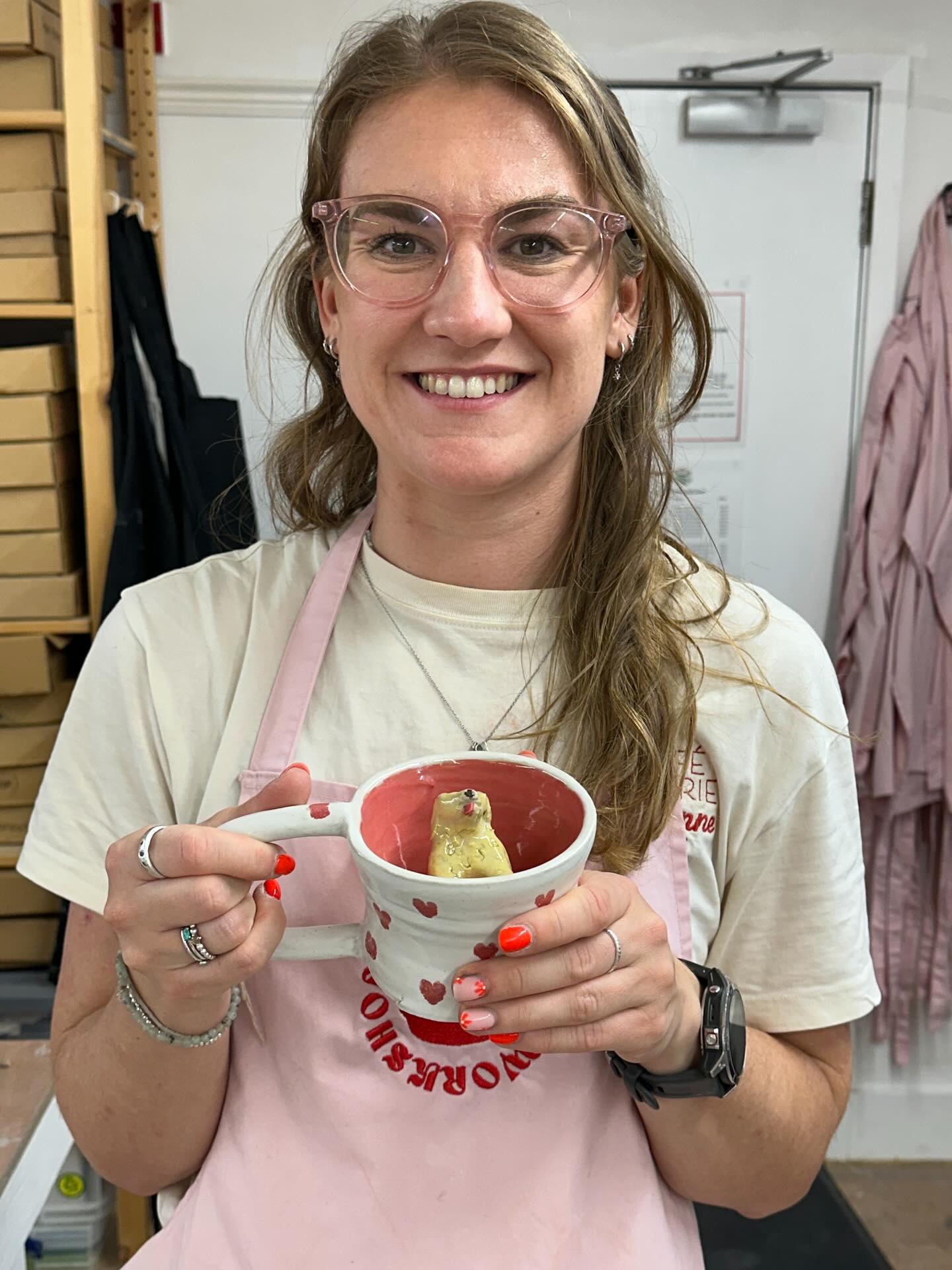 ✨combo course now live!!✨
✨why restrict yourself to throwing OR hand building when you can do both✨
✨2 weeks on the wheels, learning the basics of throwing and getting to terms with the electric side of pottery. Then 2 weeks going manual and hand building. Making slab built mugs and pinch pots✨
✨after the 4 weeks of making you will have a glazing session where you can finish off your masterpieces!✨
✨starting on the 14th may, more info on our website. Link in the bio✨