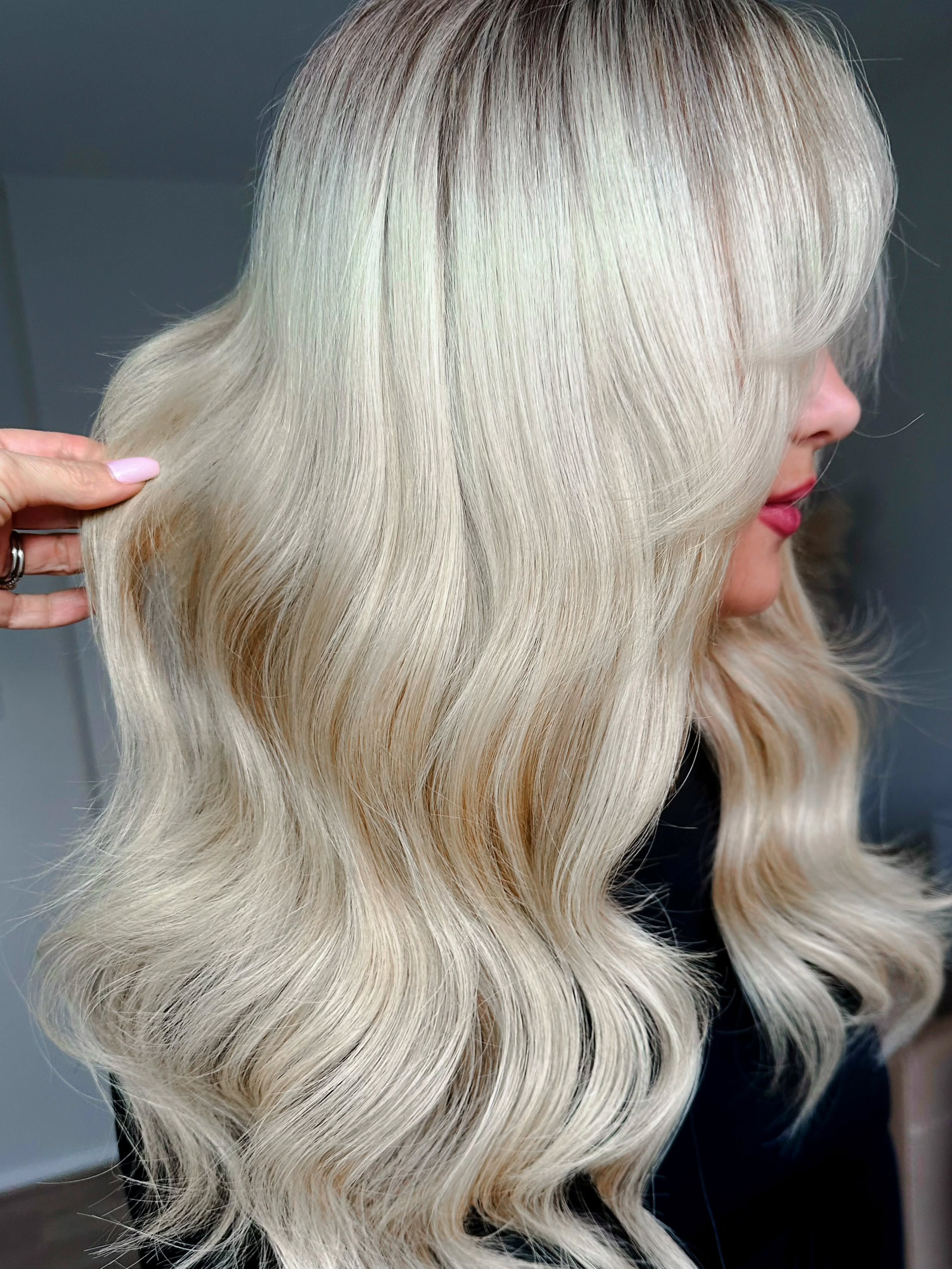 That final brush-out feeling. โจ
Swipe for the most satisfying transition and a closer look at this seamless blend.
โMy diary is staying incredibly busy as more of you choose to prioritise hair health.
We donโt do โ๐ฐ๐ฏ๐ฆ ๐ด๐ช๐ป๐ฆ ๐ง๐ช๐ต๐ด ๐ข๐ญ๐ญโ hereโevery application is bespoke to ensure your natural hair stays protected while you achieve your dream look.
โWhy the right application is everything:
โ๐๏ธ ๐ฃ๐ฒ๐ฟ๐๐ผ๐ป๐ฎ๐น๐ถ๐๐ฒ๐ฑ ๐ณ๐ผ๐ฟ ๐ฌ๐ผ๐ โ Your method is chosen specifically to suit your hair type and lifestyle.
โ๏ธ ๐๐ฎ๐บ๐ฎ๐ด๐ฒ-๐๐ฟ๐ฒ๐ฒ โ Correct fitting means zero compromise on the health of your natural hair.
โจ ๐ฆ๐ฒ๐ฎ๐บ๐น๐ฒ๐๐ ๐ฅ๐ฒ๐๐๐น๐๐ โ Expertly applied extensions that are totally undetectable and move naturally.
๐ฅ ๐ง๐ต๐ฒ ๐๐ผ๐ป๐ณ๐ถ๐ฑ๐ฒ๐ป๐ฐ๐ฒ โ There is no boost quite like a fresh transformation that feels exactly like you.
Iโm currently almost fully booked until the end of May, with only a tiny handful of appointments remaining. โณ
โBecause each transformation is bespoke and focuses on that damage-free finish, spaces are being snapped up daily.
If youโre looking to secure a spot before June, Iโd recommend checking the link in my bio or messaging me soon to avoid missing out. ๐๏ธโจ
#hairextensionsliverpool #liverpoolhairextensions #liverpoolhair #liverpoolsalon #liverpoolhairdresser