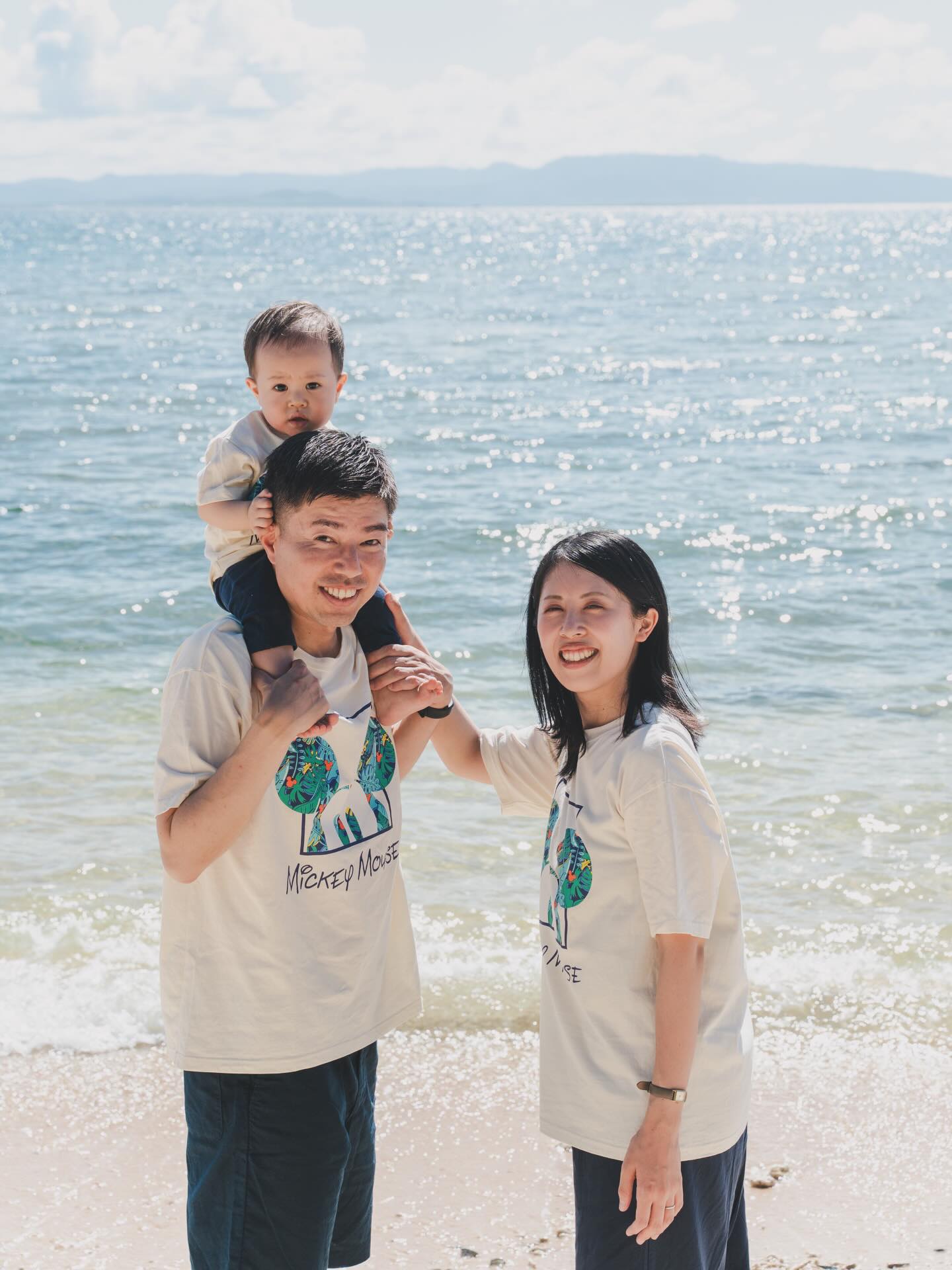 🕊️🕊️🕊️
ISLAND LOVERS
太陽が反射してキラキラの海がとても綺麗✨
4月は天気も安定していて撮影におすすめです♪
life account @finder_boogie
#ishigaki_memorial_photo
#石垣島カメラマン
#石垣島家族写真
#石垣島ファミリーフォト
#石垣島メモリアルフォト