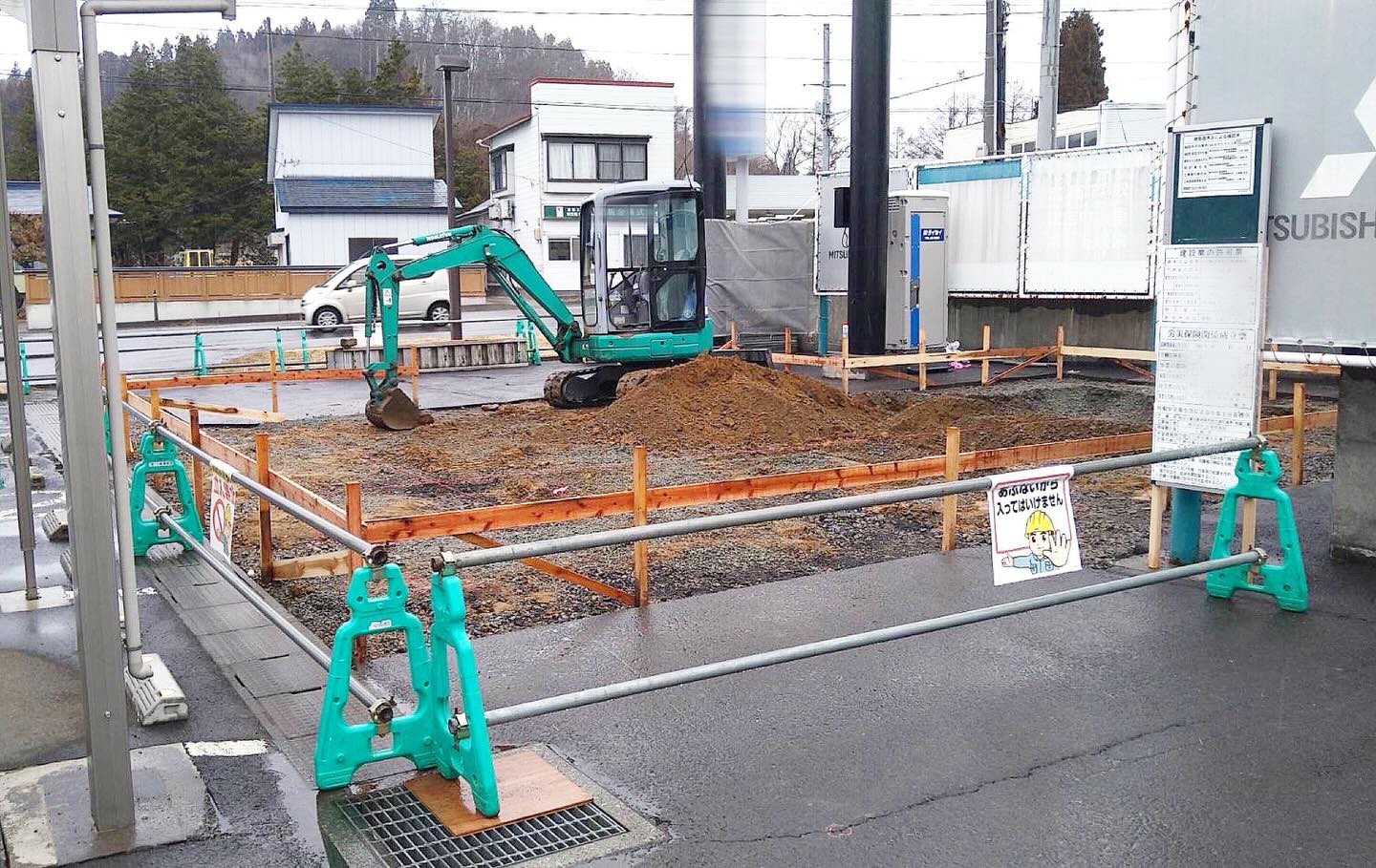 【工事中のひとコマ紹介*建築部】
▼ 社員寮新築工事
▼ 順調に進んでおります☺️🤍
基礎工事が完了したら