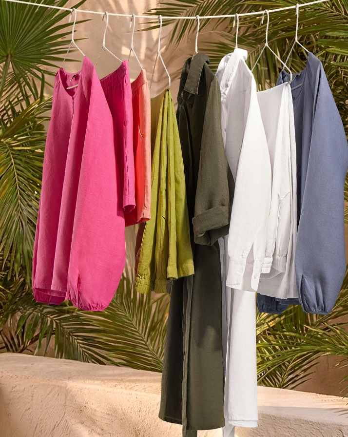 Wie ein sanfter Wind über warme Felder: Unsere neue Jonas Nielsen Kollektion fühlt sich an wie ein Moment, der auf der Haut liegen bleibt — weiches Musselin, sanftes Leinen und Pastelltöne, die wirken, als hätte der Frühling selbst sie gemalt. 🌸💛💚💜
#ernstingsfamily #neuekollektion #damenmode #arenafohnsdorf