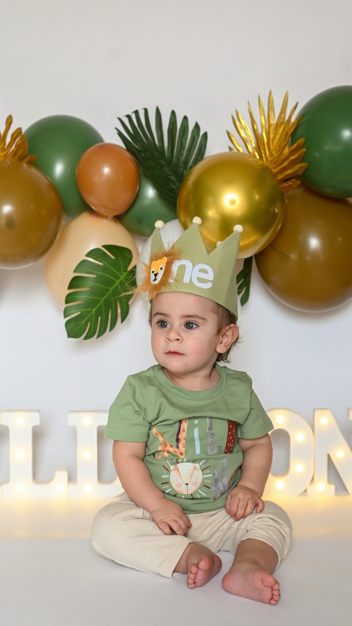 Every detail matters… until one decides it has dreams of its own 🎈😂 #lasphotography #mdphotographer #firstbirthdayshoot