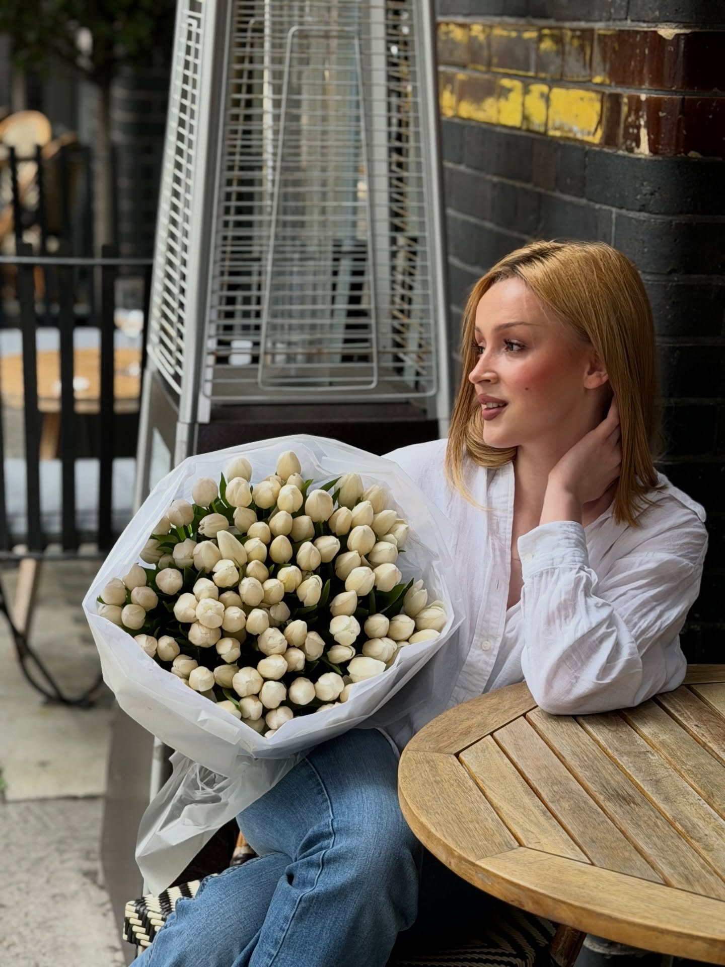 Tulips season is here 🤍
📍 Shoreditch Boxpark, Unit 26
DM to order