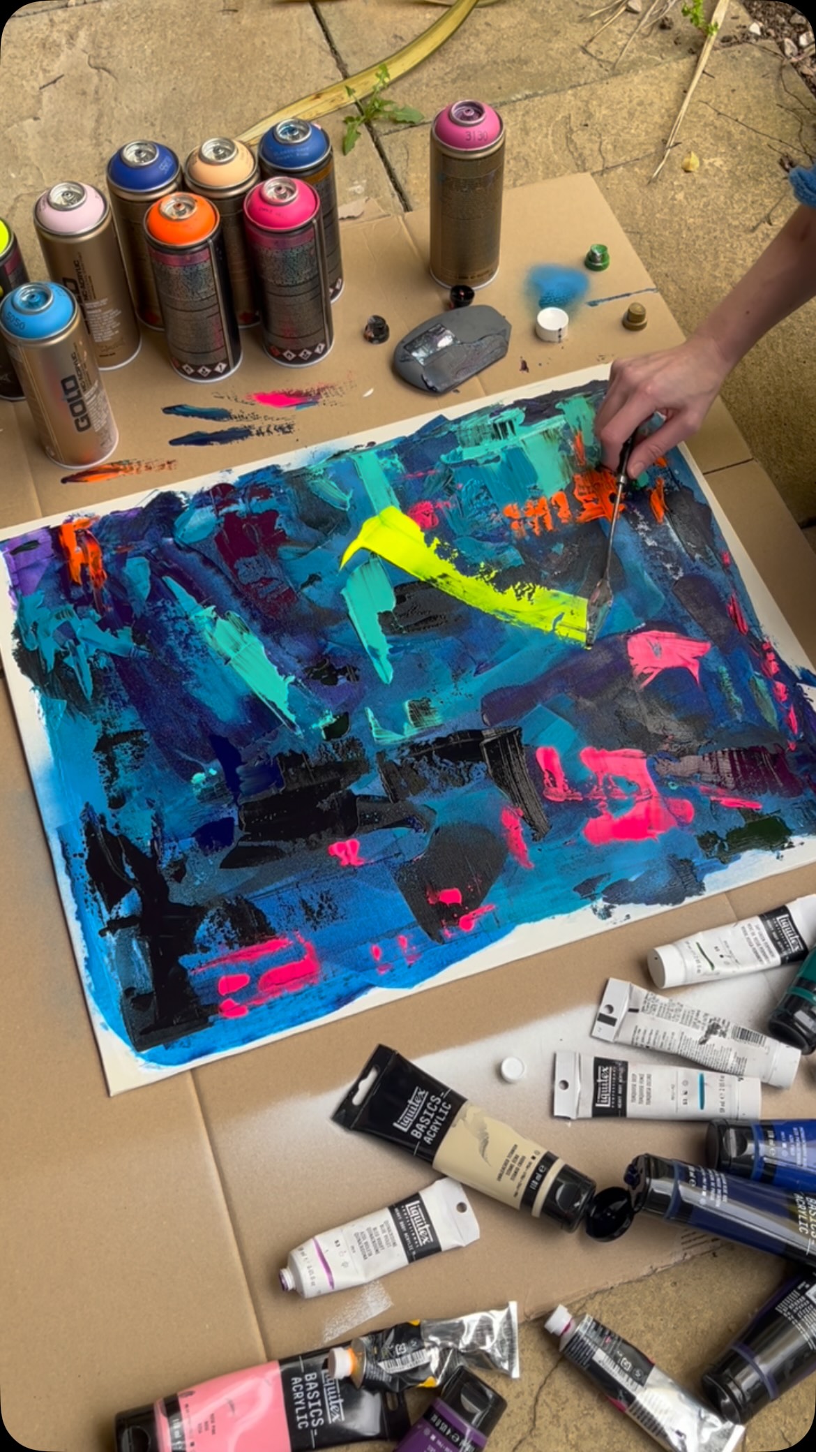 The rain and birds chirping- pure happiness
New Abstract Alert! Will have this at @mountainviewmarkets tomorrow ✨
#ASMR #mixedmedia #irishartist