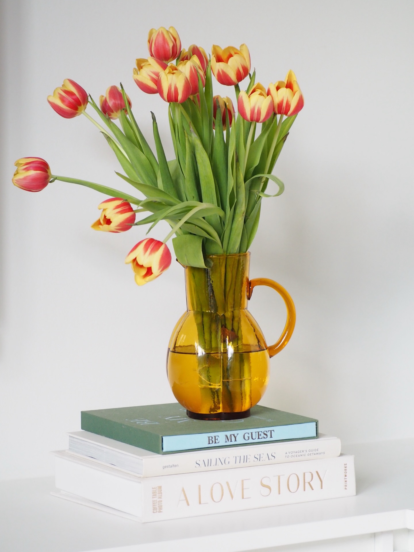 Golden hues, longer days, and a quiet promise of summer. Our yellow favorites are here to brighten what’s coming 🌞💛
#studionoticed #giftideas #giftsforher #tableware #bestselling