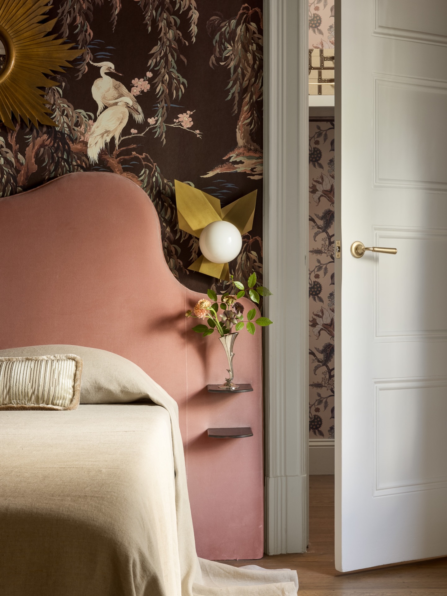 Birds of a Feather — a space shaped by connection.
Designed for the 2026 San Francisco Decorator Showcase, this en suite is a reflection on romance, restraint, and the beauty of community—where layered materials, sculptural forms, and artisan craftsmanship come together to create something both timeless and deeply personal.
So excited to finally share the first glimpse!
Photography: @tim.d.coy.photography
Styling: @lucybamman
#sonomainteriors #BirdsOfAFeather #SFDecoratorShowcase #modernromance #designcommunity