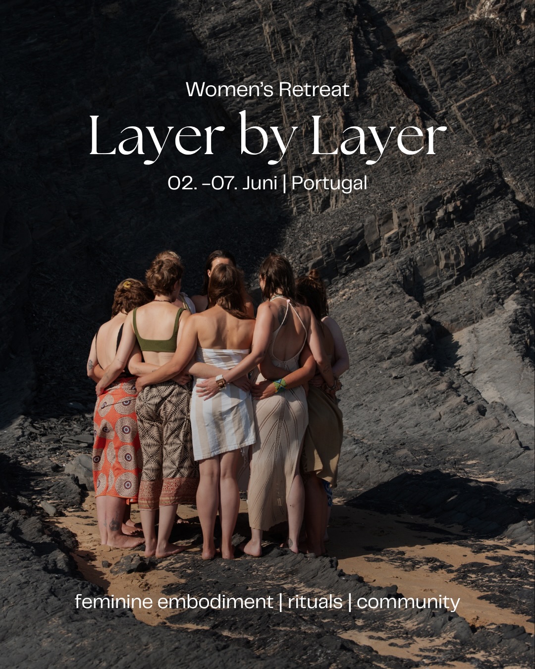 6 Tage deines Lebens, die dich neu erfahren lassen, wer du bist. In deiner Stille und in deinen wilden Wellen. Alleine und in Verbindung.
So viel Raum für dich. Für deine weibliche Natur, die dich Ruhe finden, Weite spüren und Kraft tanken lässt.
Komm mit Elli, Sara und wunderbaren Frauen & auf diese besondere Reise ♥️ zur magischen @quinta.alma in Portugal, Aljezur.
Schreib uns eine DM mit ‚Portugal‘ &
wir schicken dir alle Infos ✨!
#womenretreat #portugal #womensretreat #frauenretreat2026