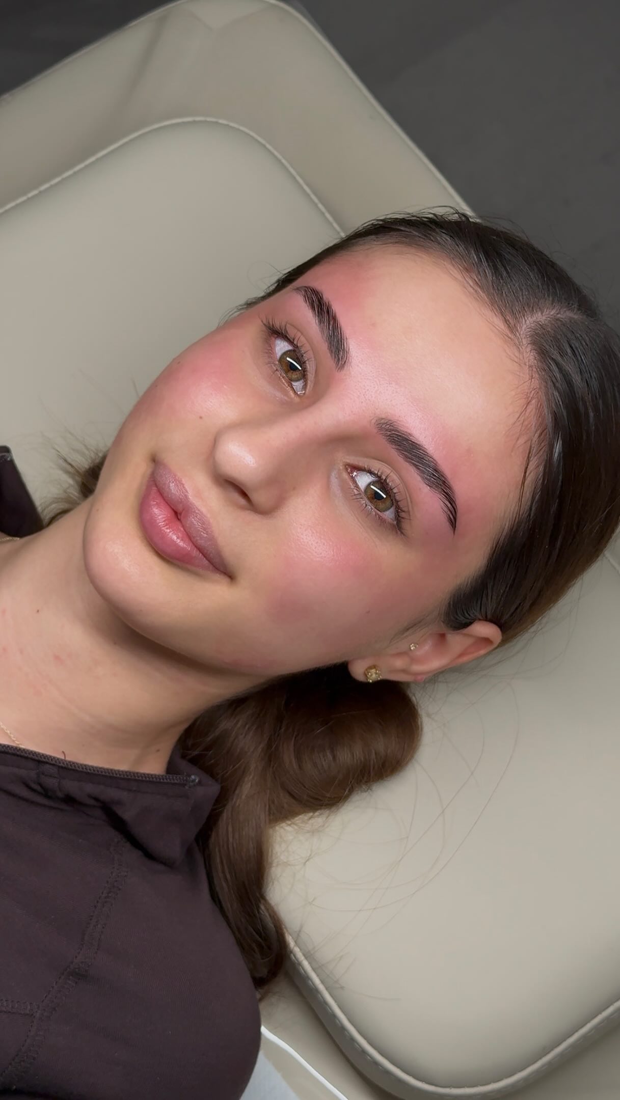 Überfordert mit deinen Augenbrauen? 😩
Bei NovaFaces finden wir die optimale Behandlung, um aus widerspenstigen Augenbrauen das Maximum rauszuholen!
Individuell und auf dein Gesicht abgestimmt 👩🏽🎨
www.novafacesmunich.com
#BrowliftDeluxe #HappyBrowsHappyMe #cosmeticmünchen #permanentmakeupmünchen #lashliftmünchen