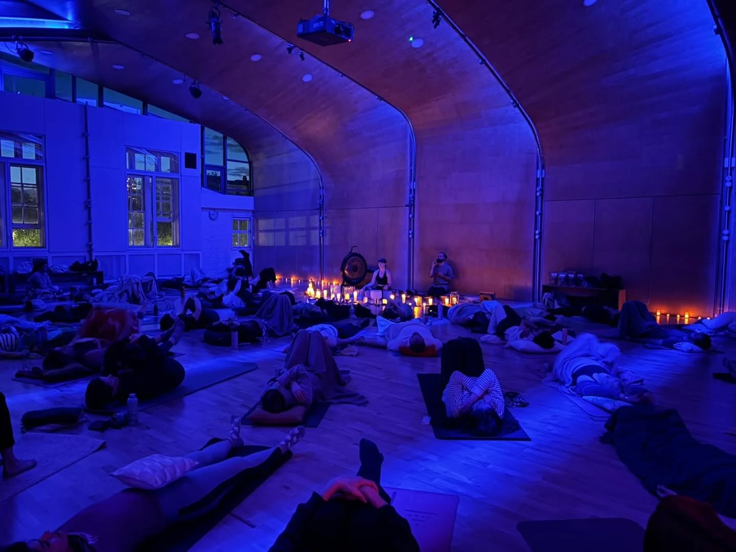 The Big Practice x Inhala 🔥.
Woweee. What a night.
So, so grateful to everyone who came. Who trusted and who created such an epic container.
What a privilege to get to weave this experience together with @leo_oppenheim - one of the first facilitators present at the start of both my breath and yoga journey, and one of the best in the biz.
Fusing sound, breath, cacao and energies together to make a journey that felt, organic, fresh, free flowing and pretty powerful.
I haven't collaborated a huge amount before, and am often a bit of a lone 🐺 when I work.
And what an incredible experience to learn, grow and move to new spaces together.
HUGE gratitude to the support team who we could not have done this without: @ameliablewis @sallyconnoryoga @serafinarose @thinkdifferentlytony (and @withsarahweatherby who was there in spirit!).
Check out all these guys are doing, they're all epic facilitators.
Aries new 🌕 ♈ energy in full force last night.
And wow, what epic hugs, shares and journeys afterwards. Alot of real beauty to process from many of your words and cuddles.
Can't wait for what's next.
What a blessing and a journey this life is hey.
Love you all.
Jenny xxxxx