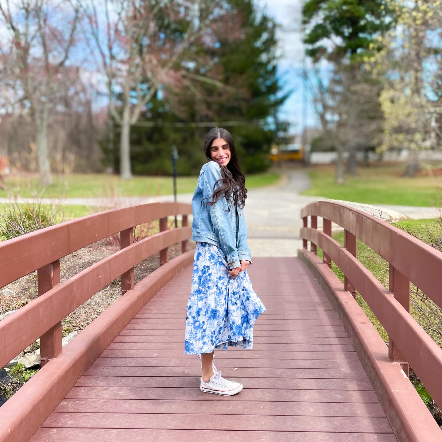Hey spring, Thanks for showing up and please never leave. 🦋
Sincerely, a girl who thrives in the heat, outdoors, and summer vibes. 💙
#influencer #spring #blogger #love #life