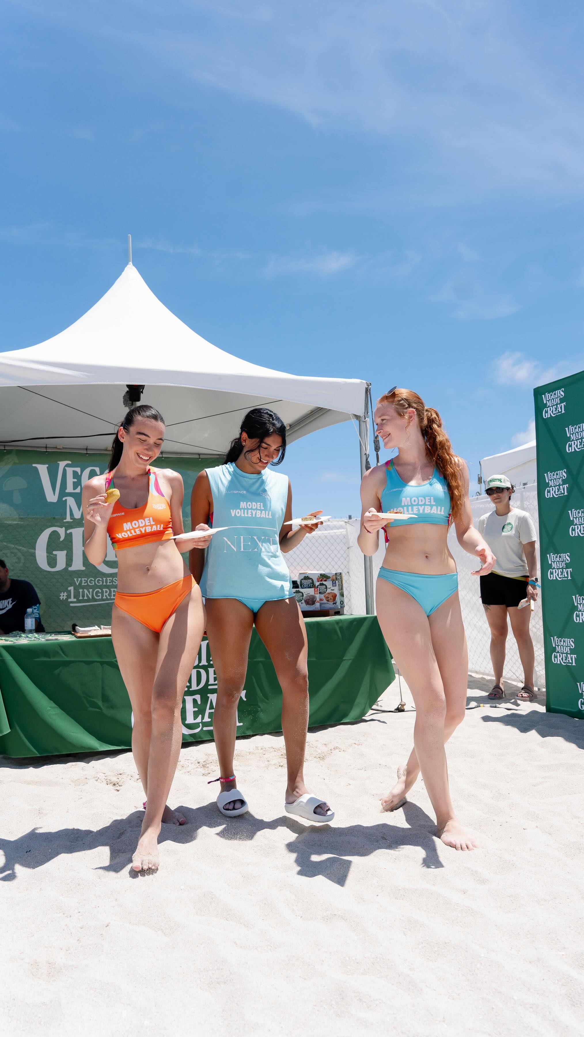 All about health & wealth out here today with @veggiesmadegreat 🌱
Jump in that cold plunge and stay icy in this Miami heat. 🧊