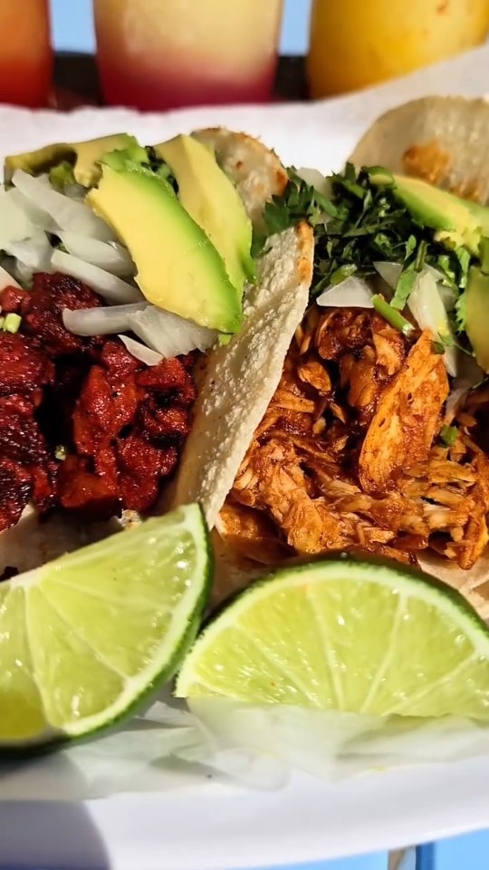 Street tacos done the right way.
Hand trimmed meats, house marinades, and fresh salsas made daily. Join us in the cantina after 5 PM for additive-free tequila, artisanal mezcal, and handcrafted cocktails made with fresh-squeezed citrus.
(512) 746-2377 • elpitayo.com