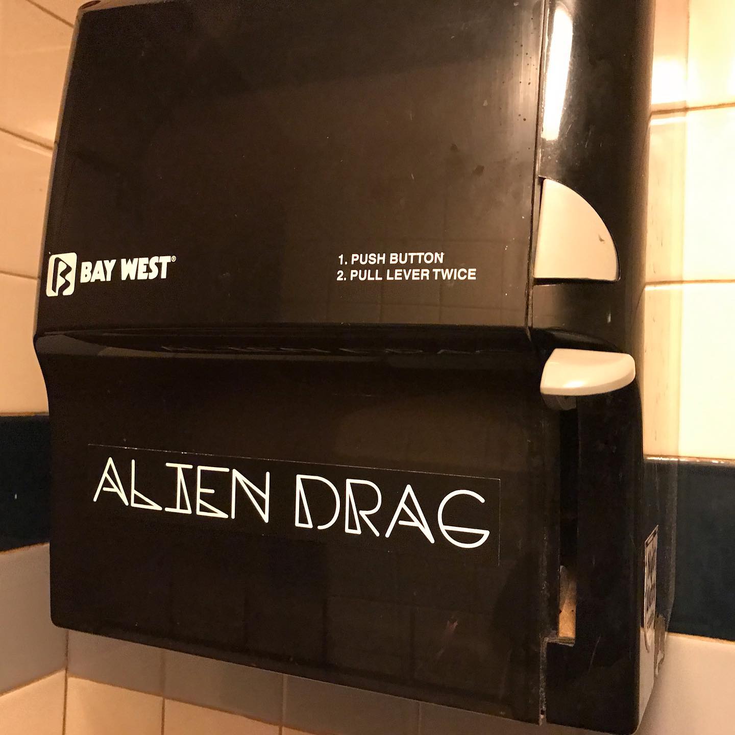 AD loves @fortunebar_amesbury Or maybe it’s lust... No, it’s love. • •
•
#aliendrag #indierock #noisepop #noiserock #americanunderground #drums #rockandroll #wecomeinpeace #alienlivesmatter #bostonmusic #northshoremusic #rocknroll #dontbeadrag #bumpersticker #bathroom #candycigarettes #amesburyma #music #salemmusic #lonestarbeer #tecate #oldoverholt #ryewhiskey #rye #shotandabeer #bar #divebar #divebars