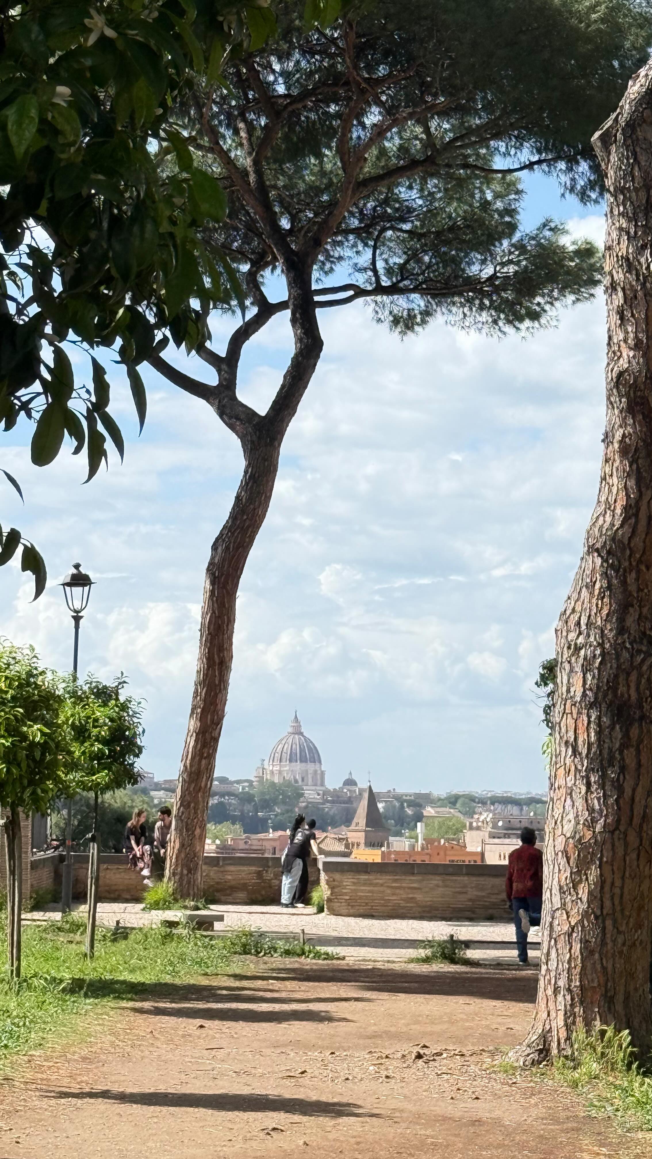 What does a real day in Rome actually look like?
This is my Rome - the one I wake up to, walk through, and continue to fall in love with every single day.
Not the highlights.
Not the checklist.
This.
If this is your kind of Rome, you already know where to find me.
#RomeDiaries #LifeInRome #ItalianLiving #LuxuryTravelDesigner #marottatravel