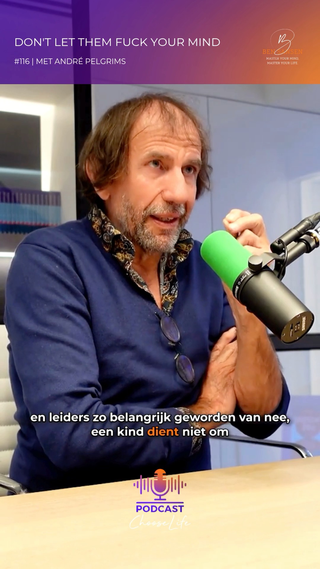 Ouders willen het beste voor hun kinderen.
Maar soms verwachten we, zonder het te beseffen,
ook dat een kind óns iets geeft.
En net daar zit een belangrijke spiegel.
Een kind is er niet om de behoeften van zijn ouders in te vullen.
De echte vraag is: wat heeft dat kind nodig
om zich veilig, gezien en vrij te voelen?
Dit toont hoe snel ego en liefde door elkaar kunnen lopen.
#chooselife #bensansen #podcast #ouderschap #zelfontwikkeling #persoonlijkegroei #bewustouderschap #zelfinzicht #kwetsbaarheid