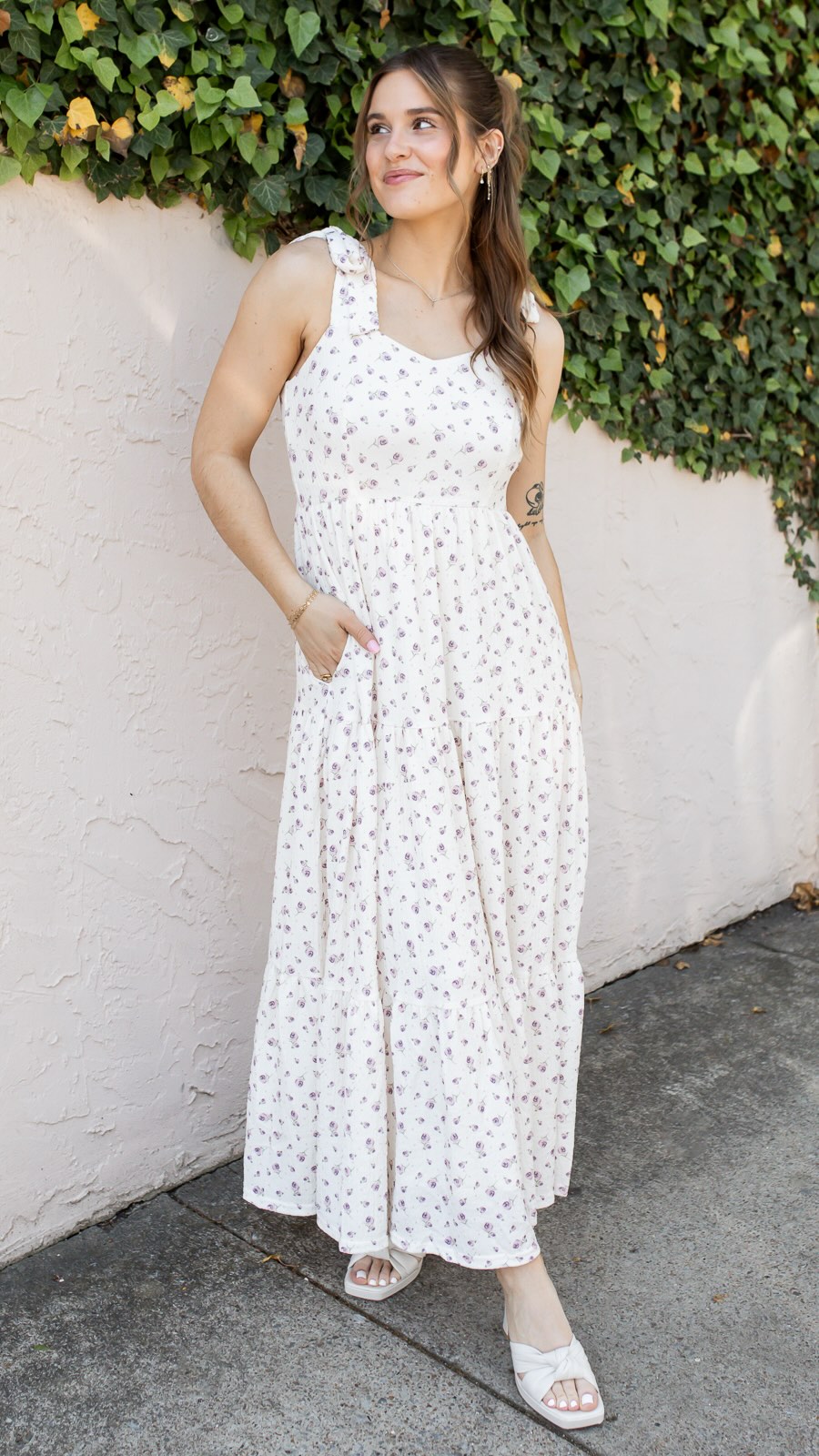 And somehow they just keep getting better 💖 From easy everyday styles to dresses you can wear for any event, this week’s lineup is too good to pass up✨
#newarrivals #newdresses #shopsmall #nashville #franklin