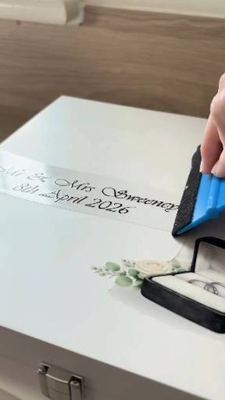 Behind the scenes: personalising a keepsake box for this new Mr & Mrs!
The perfect place to store all those precious wedding day memories, from cards, photos, and mementos from their special day.
#TracysTreasuredKeepsakes #SmallBusinessUK #PersonalisedKeepsakes #HertsCustomKeepsakes #HandmadeGiftsUK