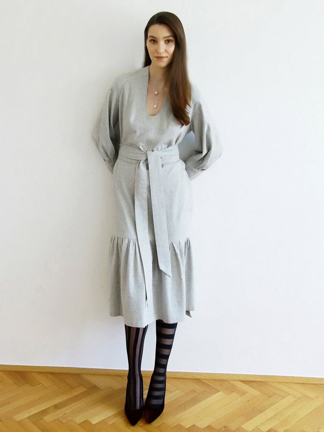 SS26 but timeless. New pieces are ready for You.
Ladie's dress with raglan sleeves in cotton with viscose
This piece is ready-to-wear and suitable very variably for eurosize 36 - 42. However we are able to create a custom one in Your preffered size and colour.
DM us for everything You need to know. We are here for Your ideas. All SS26 garments will be on our e-shop soon.
🔥Photography team🔥
Modeling: @eli.hrudnikova from @impactmodelsmgmt
Make-up and hair: @veronikamykolenko
Jewellery: @chana__925
Tighs: @maisonsoksi
Production and logistics support: @cestmirpontski
Dress, styling, photography: @klarazidkovaa
#ss26 #buttimeless #cottonandviscose #raglansleeves #klarazidkova