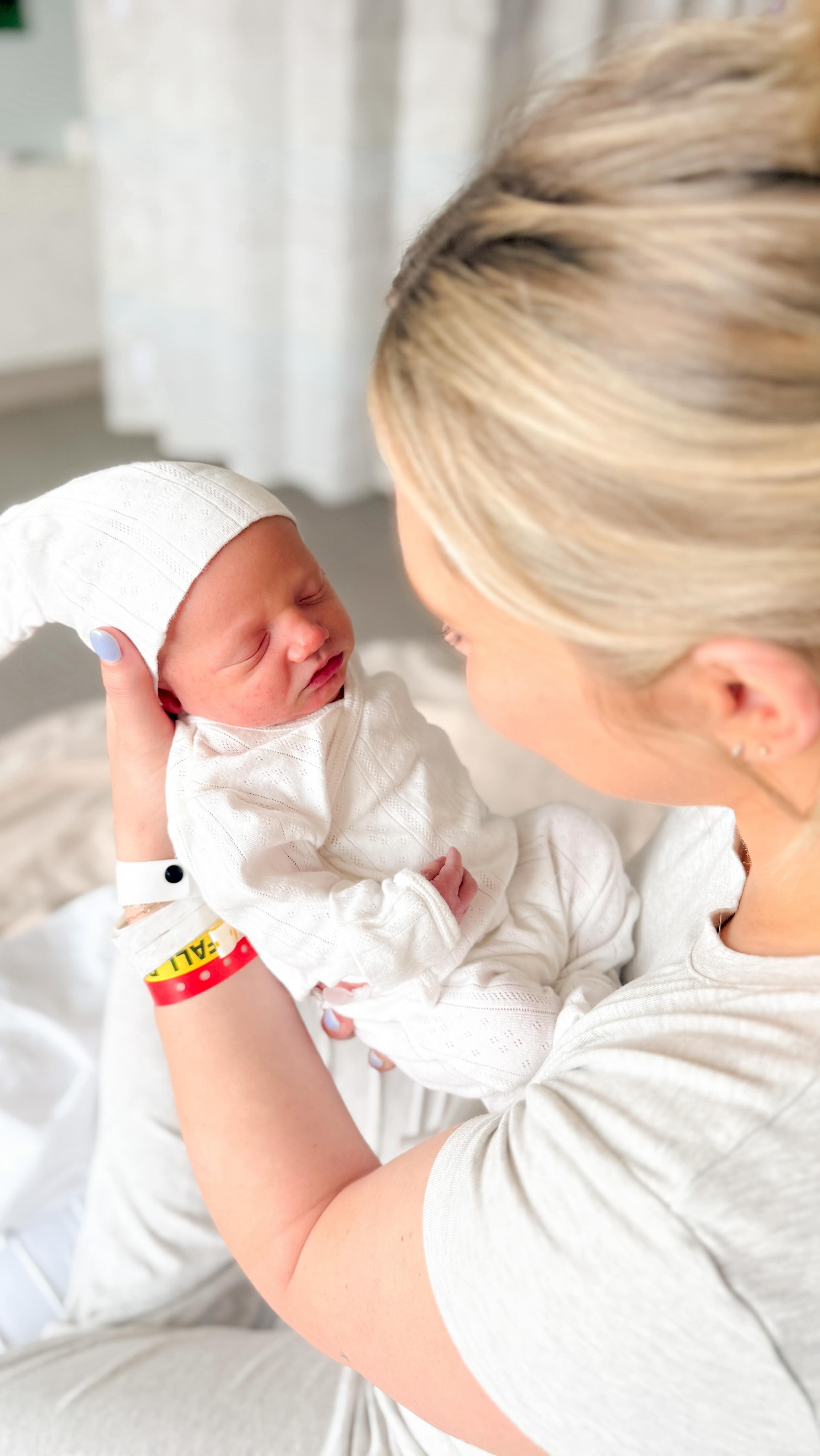 For the last 4 months I’ve been working on something so special— I’ve dropped a few hints but I am finally going to be launching it in the coming week! Pre- launch starts NOW! If you are having a baby OR you know of someone having a baby who would love something like this— send them my way!
I’ve included:
•1 hour of live teaching
•real life videos and examples
•complete editing course in Lightroom (on your phone!)
•presets that will make any photo look amazing
•education on lighting, where to stand, portrait mode, etc
•what to wear & links to 16+ of my favorite outfits for mom and baby
•over 25 different posing ideas
•forever access to the Fresh 48 Facebook group where you can learn more, be a part of community, and ask questions!
I truly have the biggest heart & passion for you to be able to take sweet, sweet photos of your newborn and your family and have access to be able to do it yourself— trust me you’ll be a professional in no time!
Early access is happening NOW! ✨ Comment “Fresh 48” and it will be sent to your inbox! Link in bio as well 🫶🏼
#diyfresh48 #fresh48photocourse #fresh48withyourphone #newmom #newborn