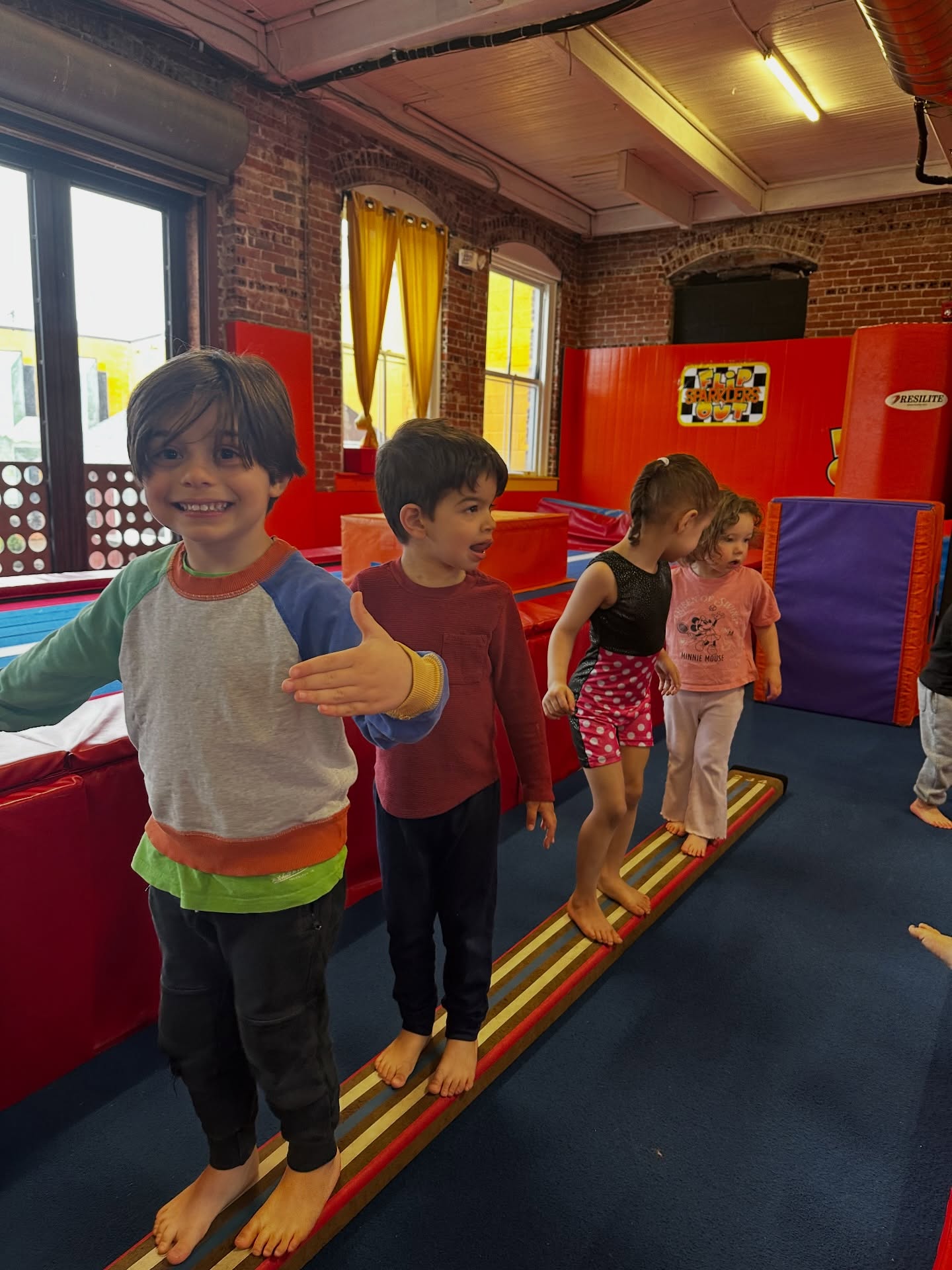 Favorite place. Favorite people. 💖
#philadephia #flipoutproductions #favoriteplace❤️