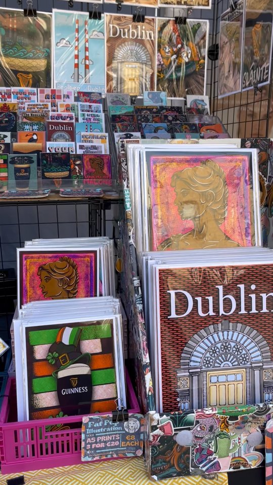 Sunny Saturdays on the city 💙
You know the vibe - markets await, live music playing somewhere and the temptation of an afternoon pint in the sun is calling 🫰
Happy weekend, Dublin
#TempleBar #Dublin #DublinMarkets #WeAreTempleBar