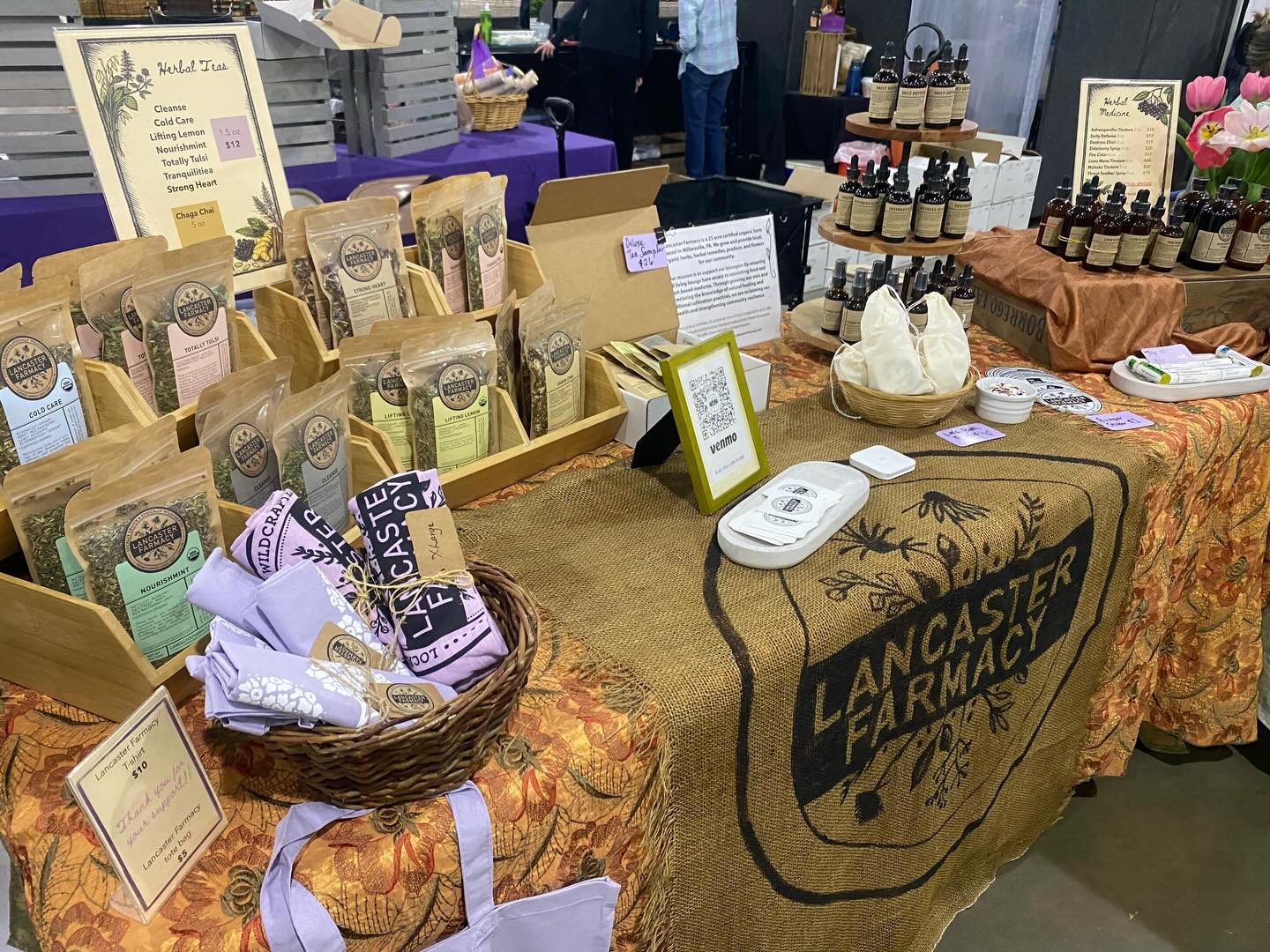 We are all set up PA Herb and Garden Festival in York today 11-5pm and Saturday 9-4pm. We are at booth #69. Come visit and say hello. We have some new things to test and smell 🌸
@pa_herb_and_garden_festival
