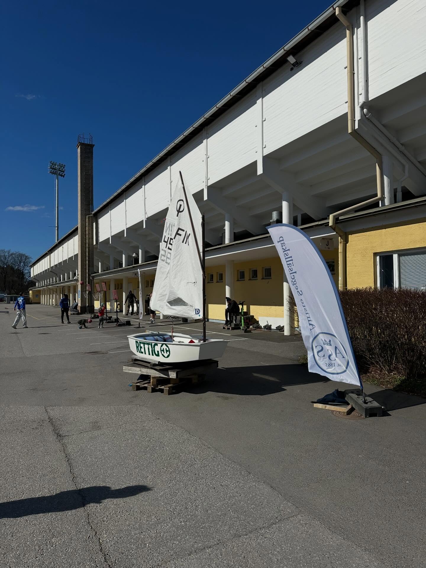 Jollesäsongen närmar sig sakta men säkert! ⛵️
ASS deltog nyligen på Hippo-harrastepäivä där både jollen och vår simulator gjorde succé.