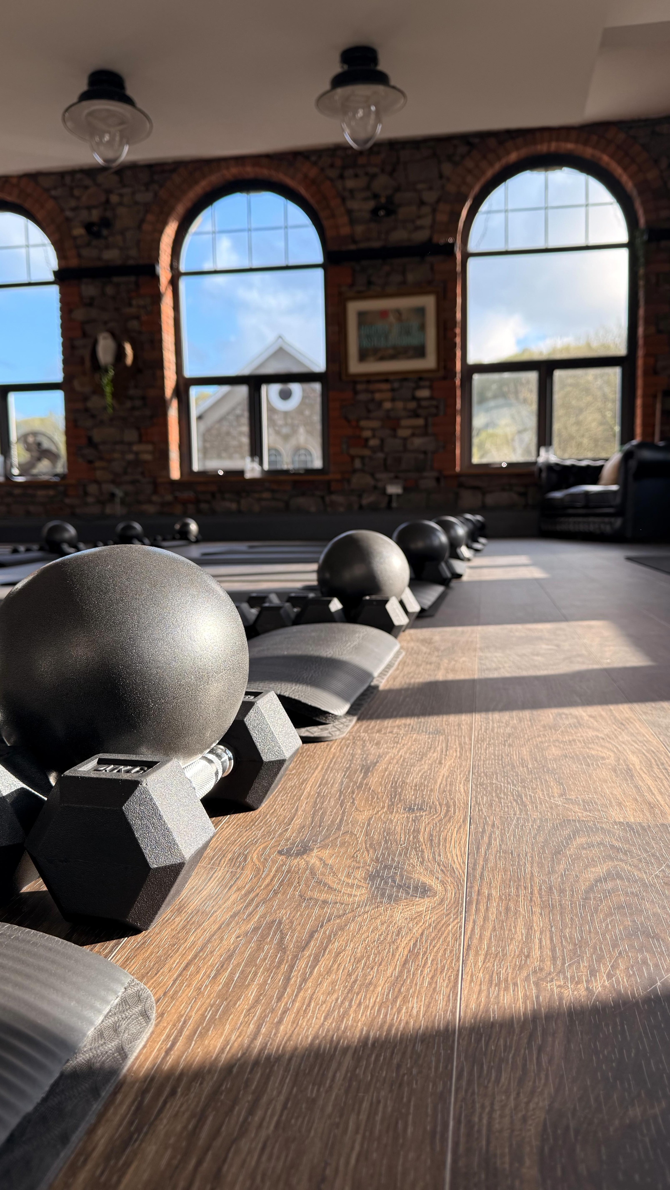 All the CONTOUR bby …
6 weeks —
:: 🔗 launching April 17th
#barre #barrefitness #barreworkout #barreonline #barreclass