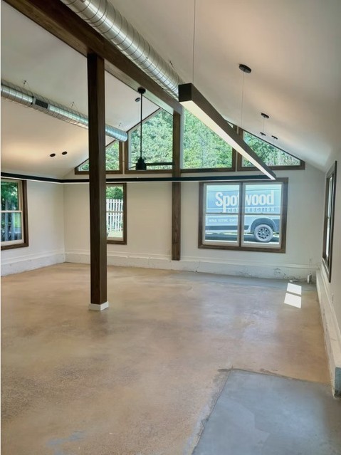 Your home deserves craftsmanship that lasts.
Hiring a pro means expertise, quality workmanship, and a stressāfree renovation from start to finish ā led by a team with decades of architectural and construction experience to bring your vision to life.
SpotwoodConstruction.com