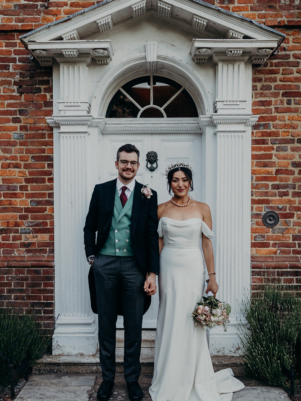 Long evenings, garden parties, summer sun - the season is almost here. It's like I can smell it 🌞
📸 @victoriasomersethowphotography
#WeddingPlanner #MarqueeWedding #MulticultureWedding #SussexWedding #Summer