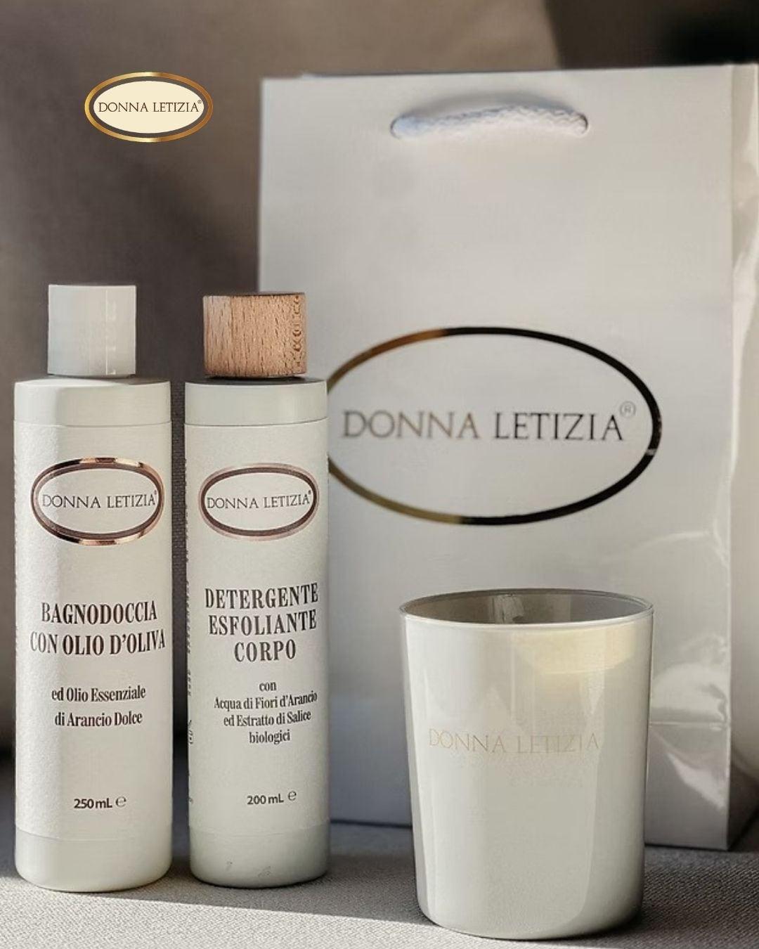 Un rituale che va oltre la semplice cura… diventa un momento per te. 🌿✨
Il bagnodoccia con olio d’oliva deterge con dolcezza, rispettando la pelle grazie a tensioattivi di origine vegetale e ingredienti naturali che nutrono e idratano in profondità.
L’esfoliante rinnova delicatamente, lasciando la pelle più luminosa, morbida e levigata.
E poi… la candela profumata. Una luce soffusa, una fragranza avvolgente che trasforma ogni gesto in un’esperienza di benessere totale.
Non è solo skincare. È il tuo momento di equilibrio, tra natura e sensi. 💫
📍 Dalle Terre di Toscana, con amore.
🛒 Scoprilo su www.donnaletiziashop.com
#DonnaLetizia #SkincareNaturale #Benessere #BodyCare #RitualeDiBellezza