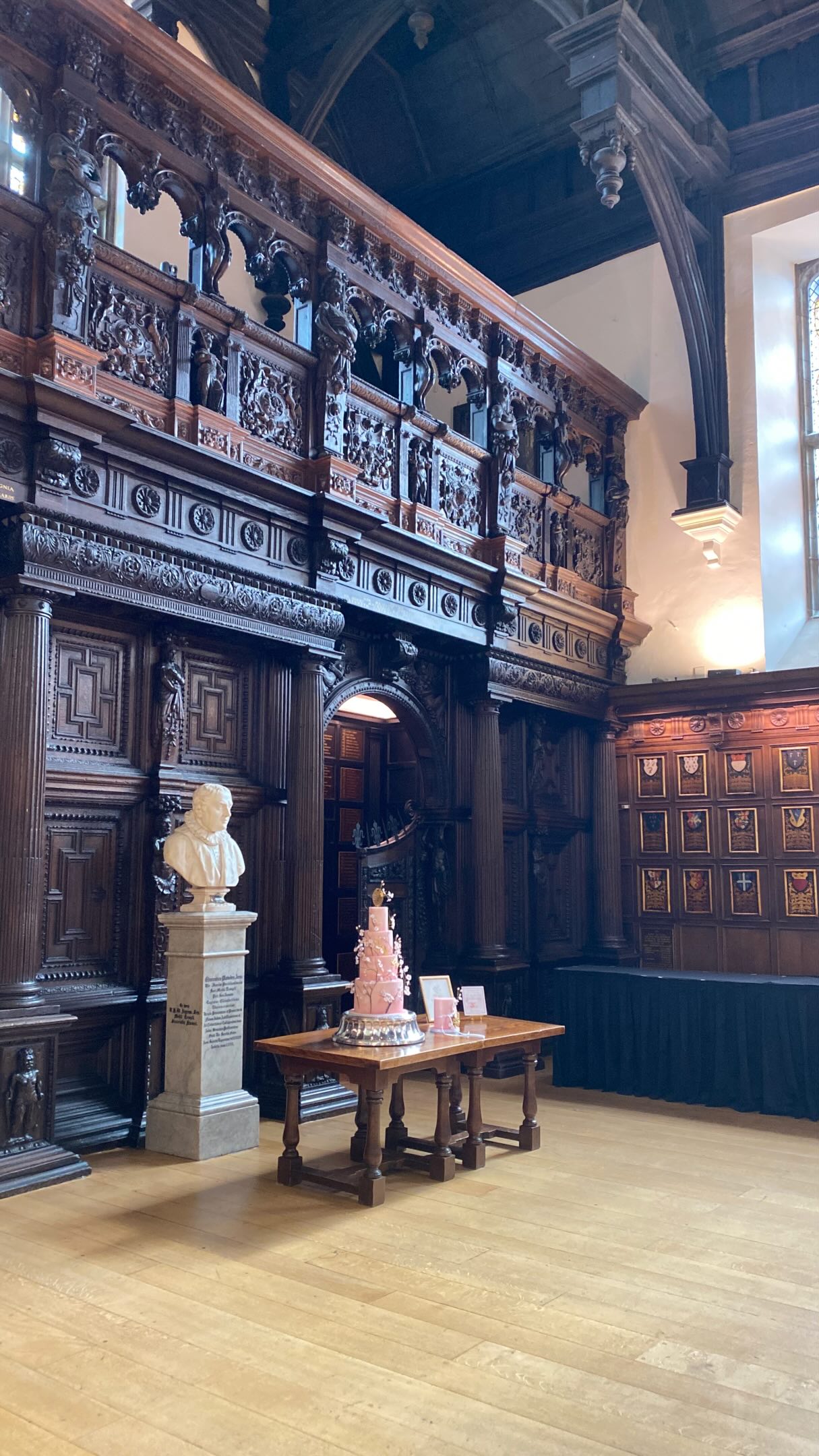 🔽🔽🔽
From sketch to reality ✨
I work with couples who see their wedding cake as something truly special—something that reflects their story, their style, and feels deeply personal to them.
Every detail is carefully considered, from the overall design to the smallest elements. One of the reasons I create sugar flowers is to ensure both food safety and design integrity, while allowing each cake to feel refined and unique.
If you’re looking for something truly special—something that feels like art—we might be the perfect match ☺️
Yuko🌸
.
.
.
#elegantweddingcakes #sugarflowers #luxuryweddings #bespokeweddingcakes #thecherishedcake