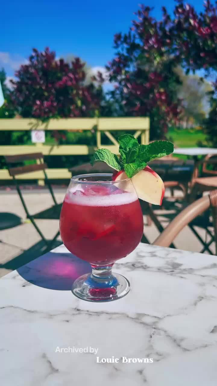 The sun is shining, our Piaff terrace is open for the summer and our new cocktail list is receiving fabulous reviews 🍹
Whether it’s a relaxing lunch, celebratory dinner or after work drinks, we have you covered 😊