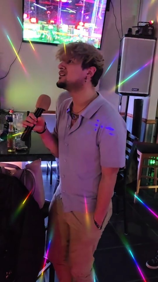 Even the weekdays are better. Happening now! @lizardloungeli