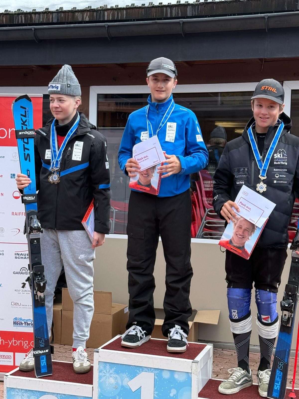 Erfolgreich auch beim Saison Finale! Im Rahmen des ZSV und Living-Circle Cup Finals überzeugen die Athleten des SCO erneut. Das U16 Team in der Besetzung Finn, Raphael, Remo und Jan holt sich den tollen 🥉Platz💪Jan belegt in der Einzelwertung Platz 🥈💪